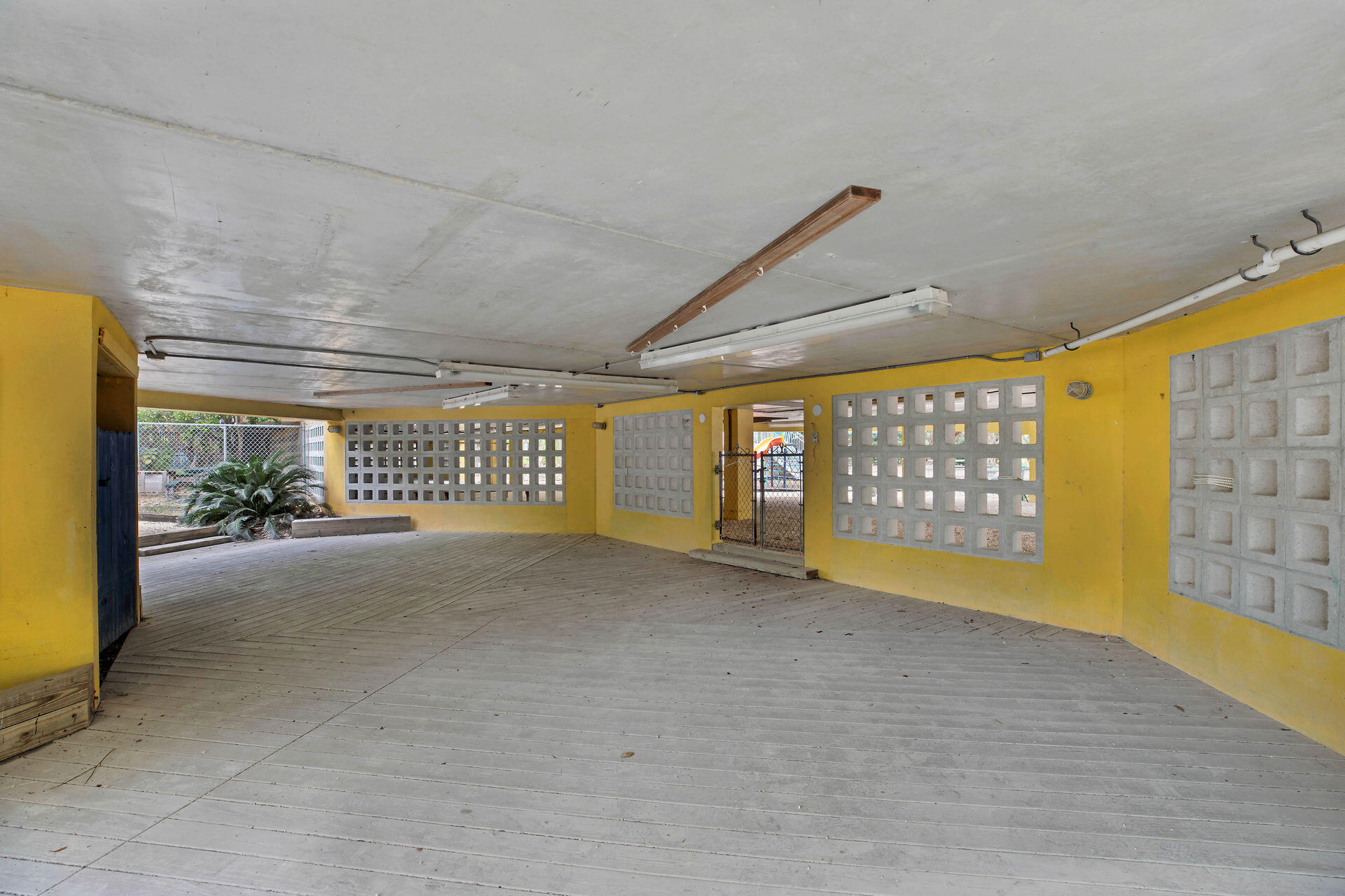 92295 Old State Road Unit: 4A