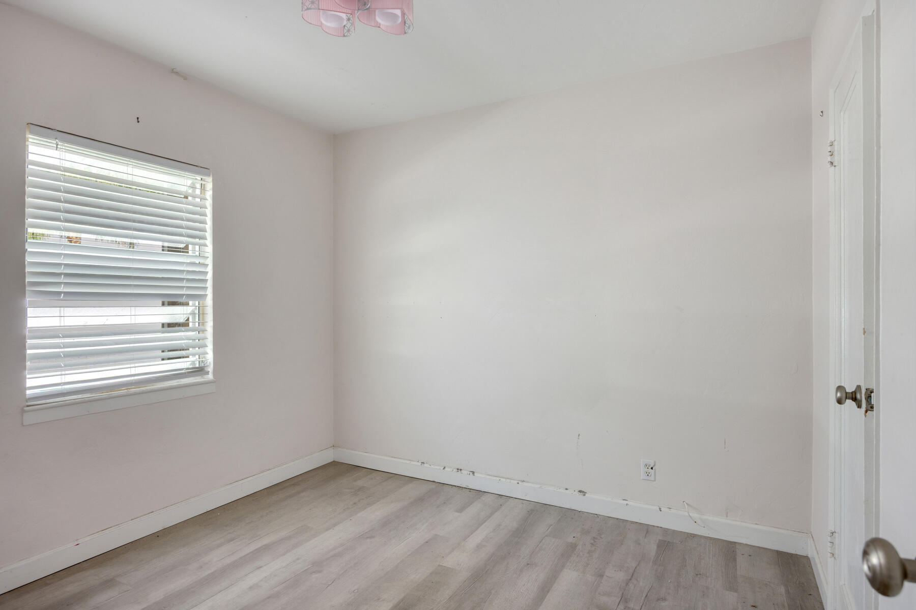 1224 2nd Street