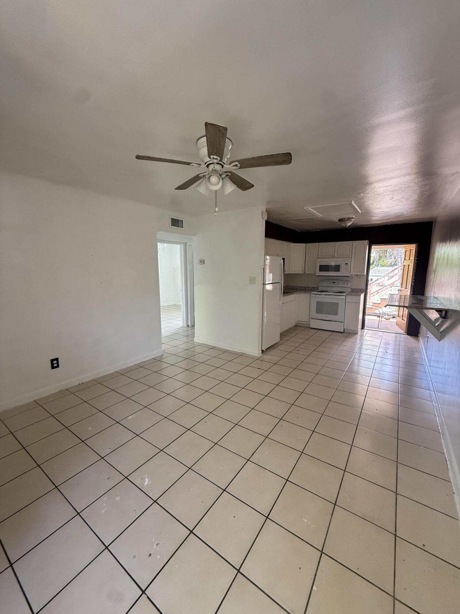1614 Dennis Street Unit: B