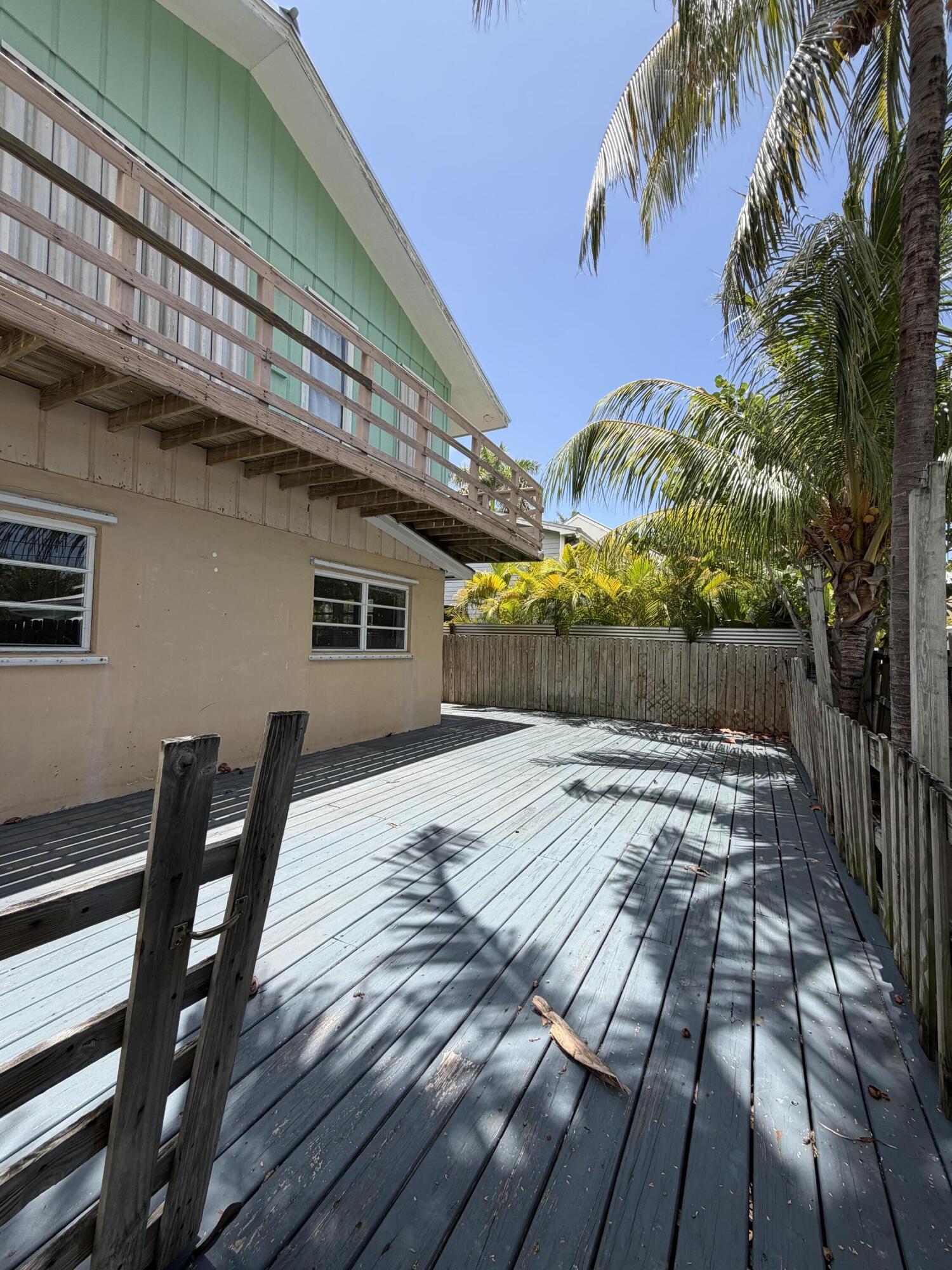 1614 Dennis Street Unit: B