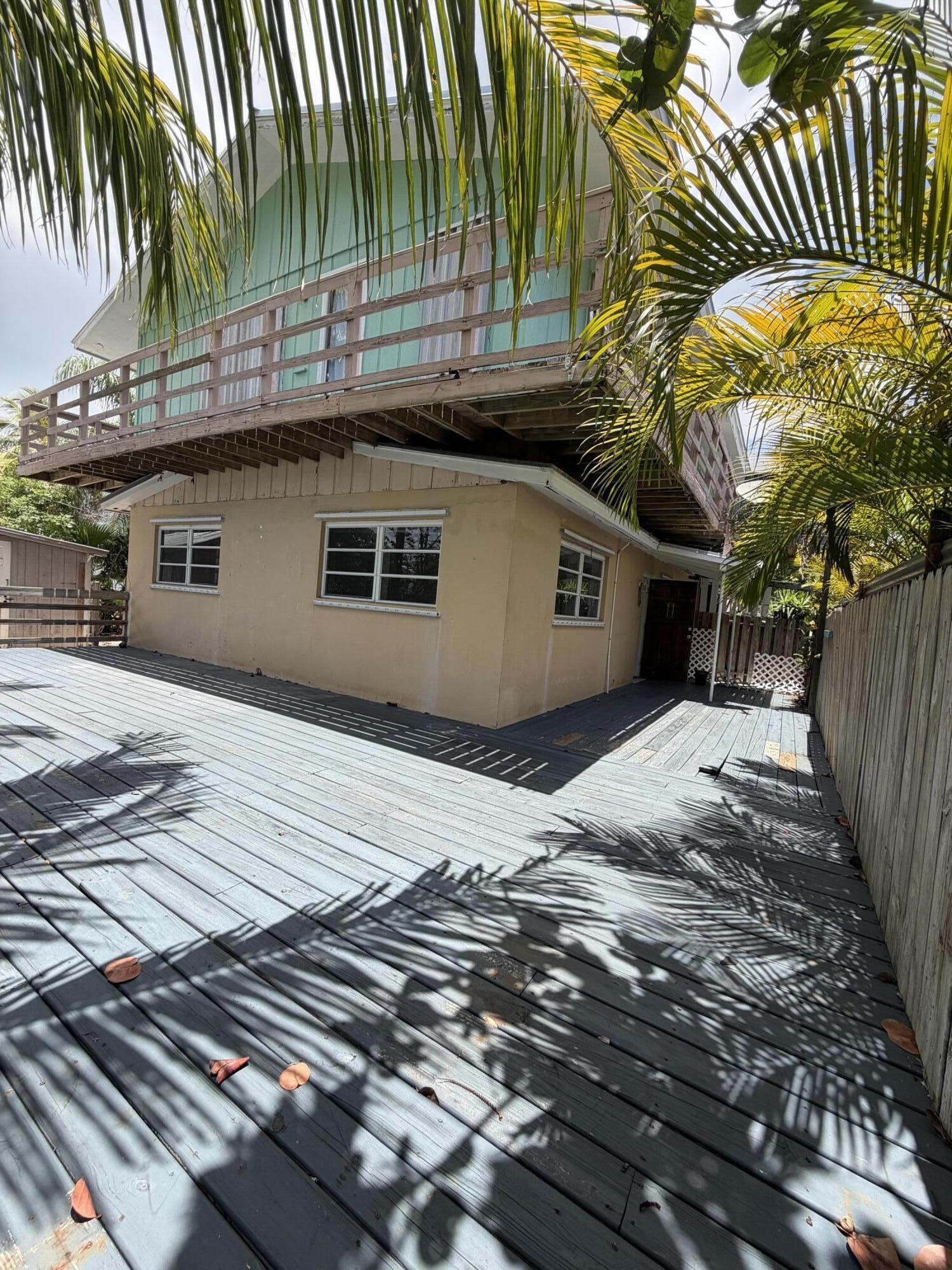 1614 Dennis Street Unit: B