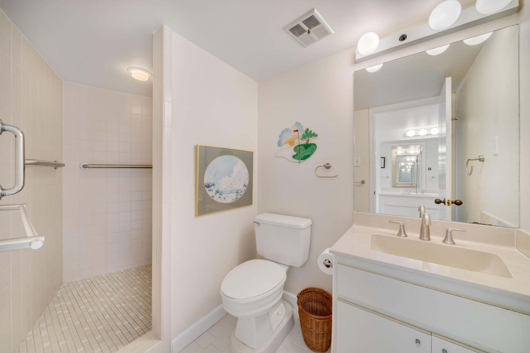 80450 Overseas Highway Unit: 204
