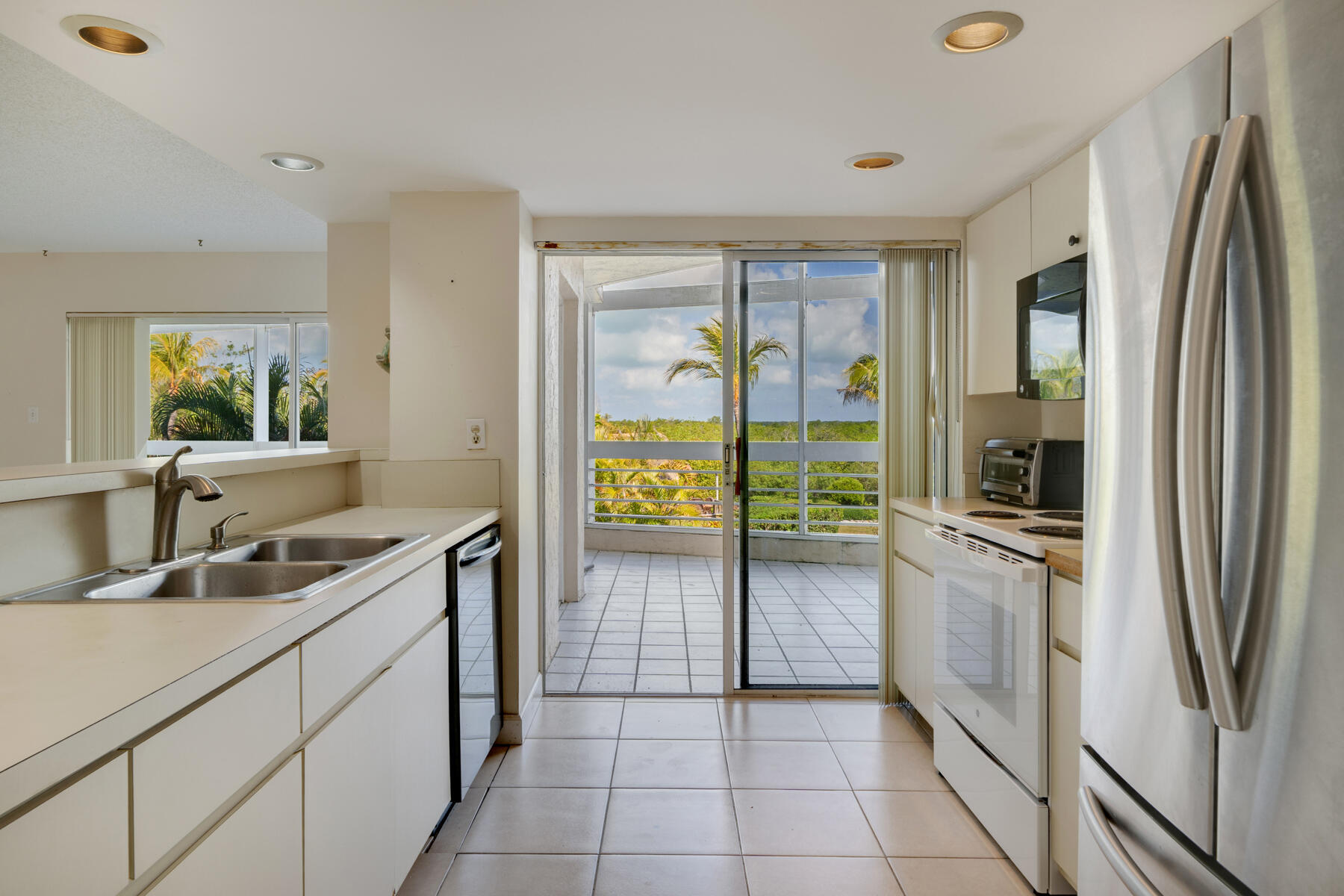 80450 Overseas Highway Unit: 204