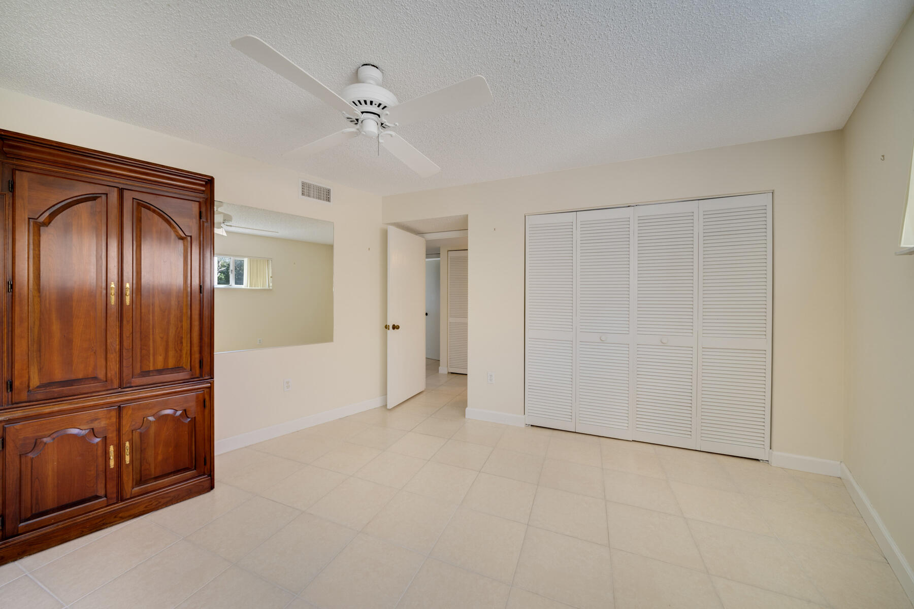 80450 Overseas Highway Unit: 204