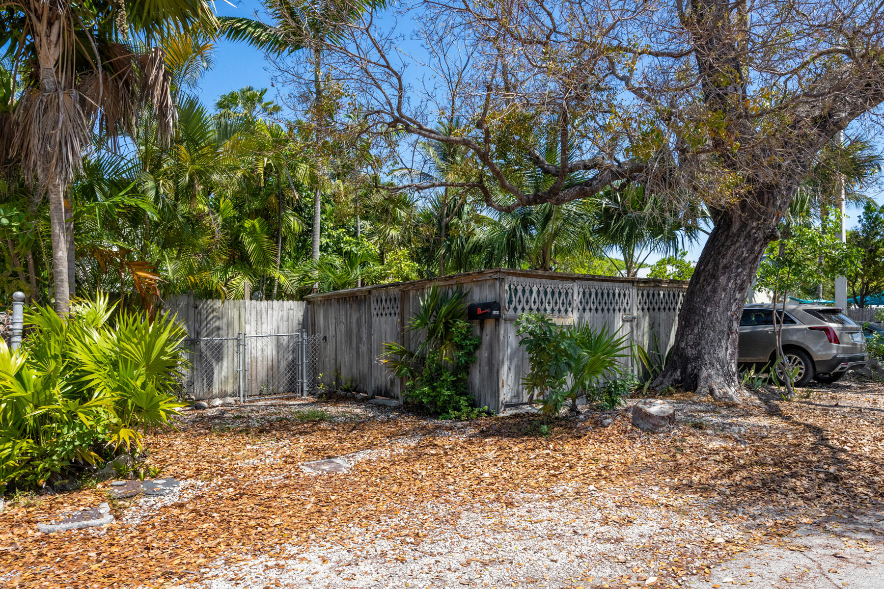 1911 Seidenberg Avenue