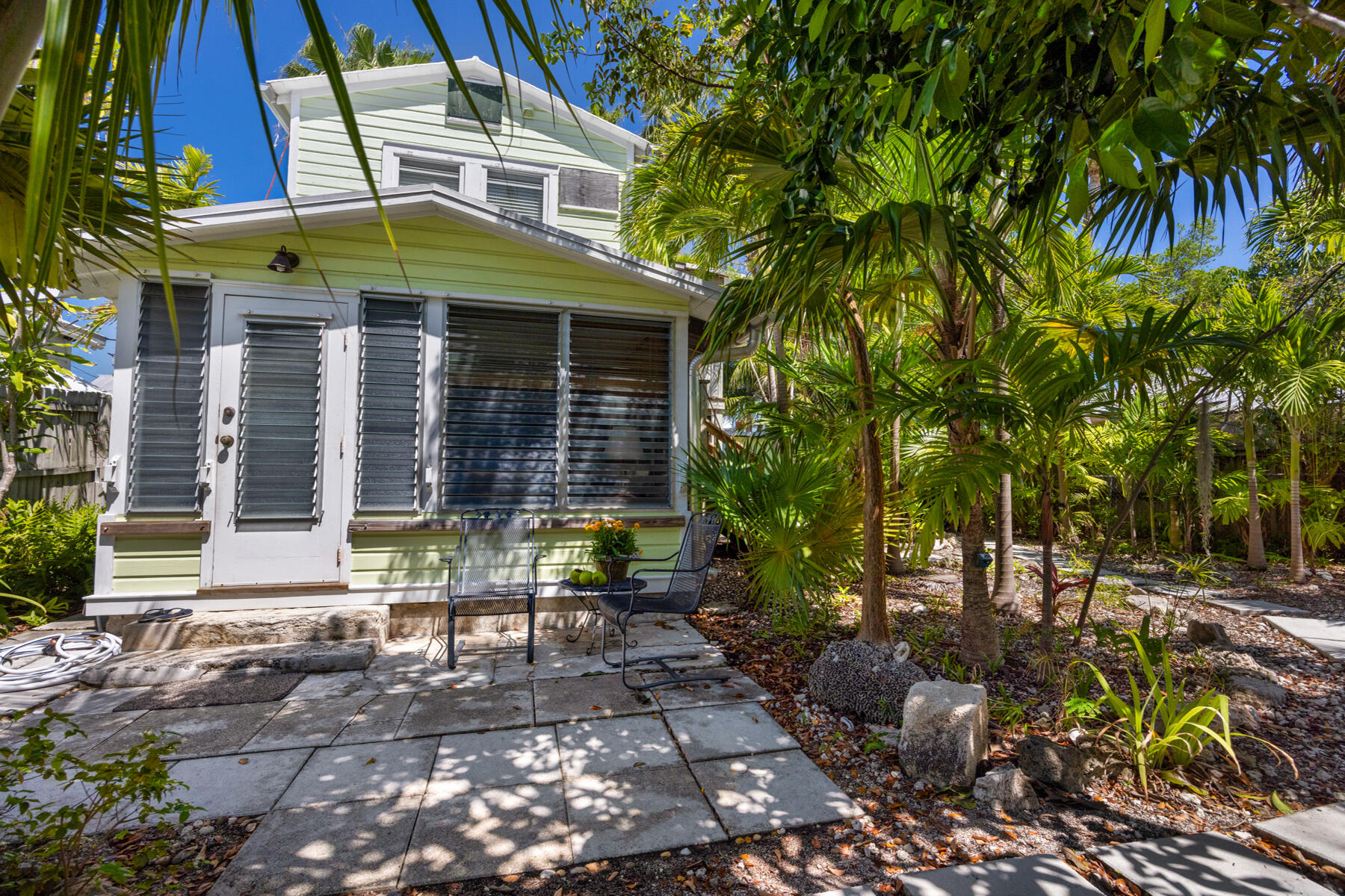 1911 Seidenberg Avenue