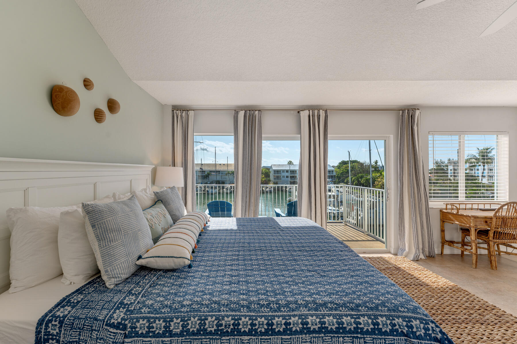 96 Avenue C Unit: 6