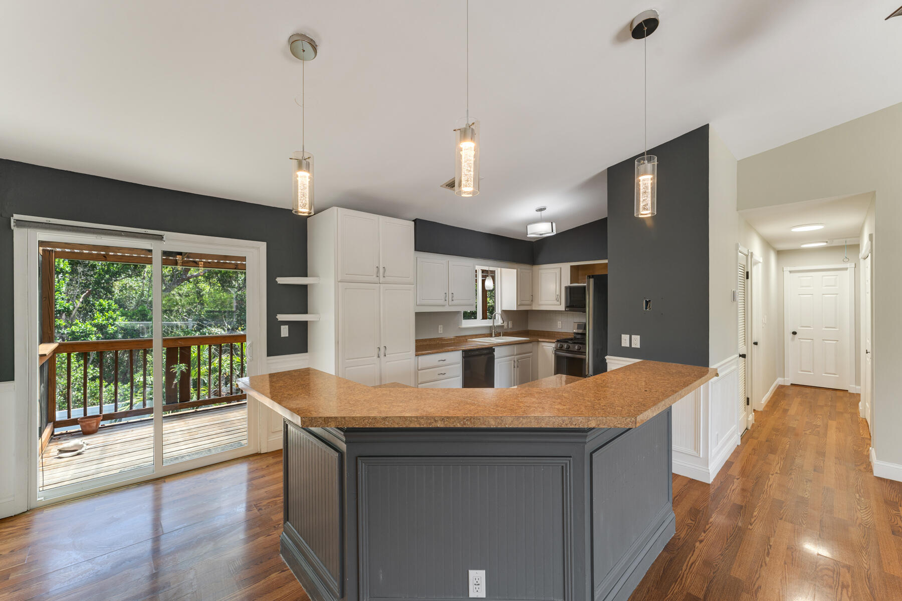 112 Peace Avenue