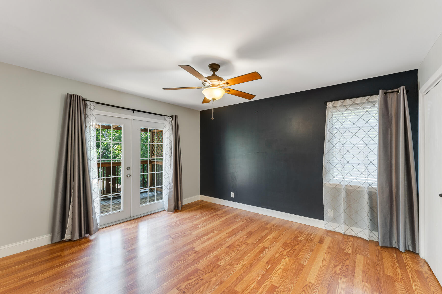 112 Peace Avenue