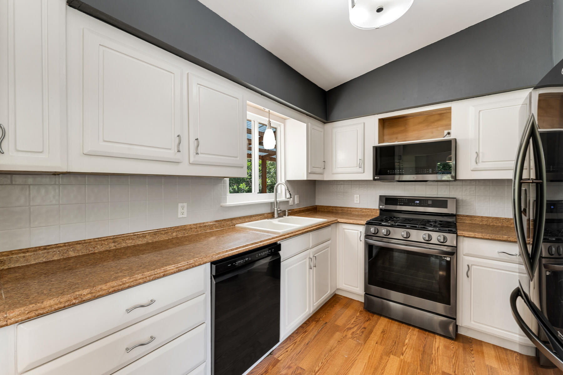 112 Peace Avenue