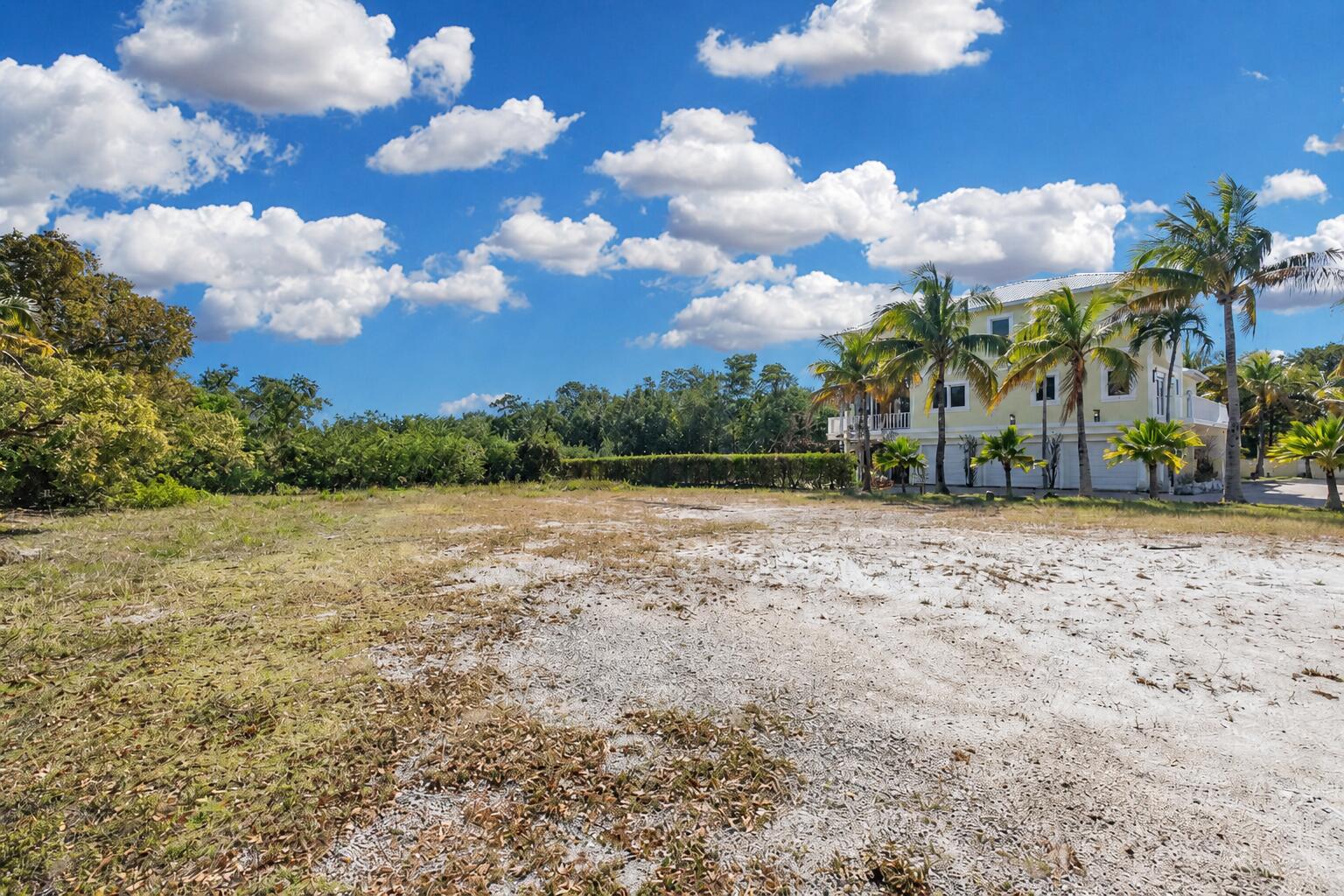207 Stirrup Key Boulevard