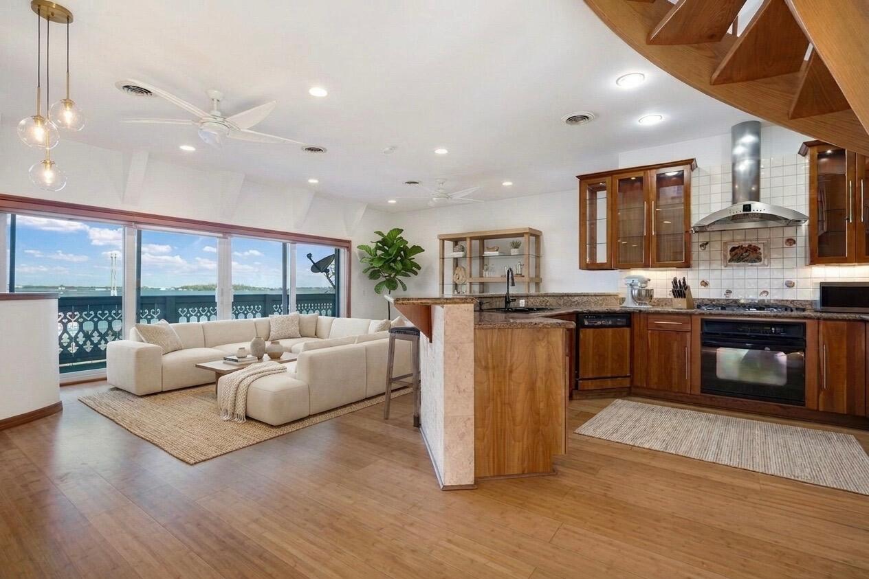 9 Mccoy Circle 9