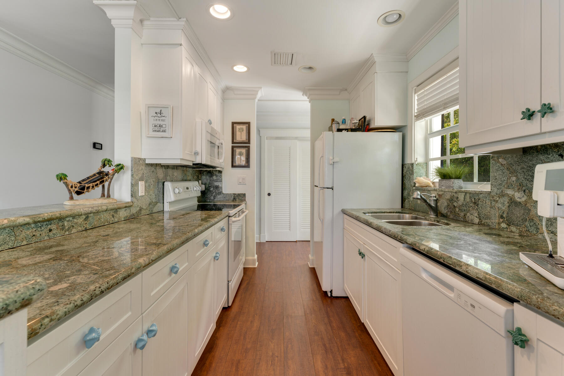 235 W Seaview Circle
