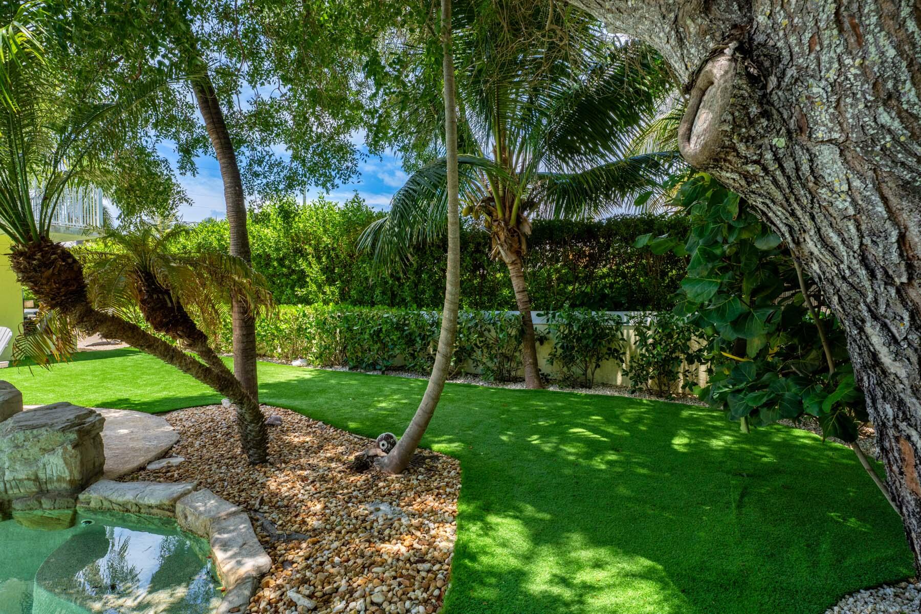 235 W Seaview Circle