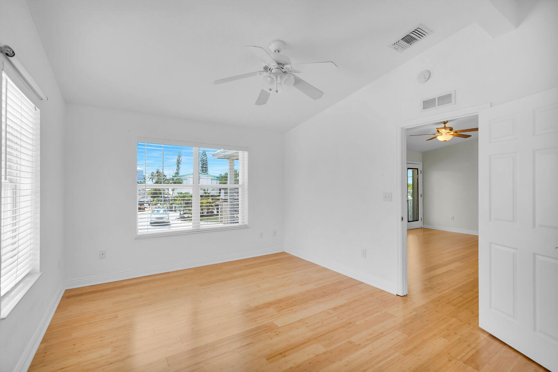 496 James Avenue