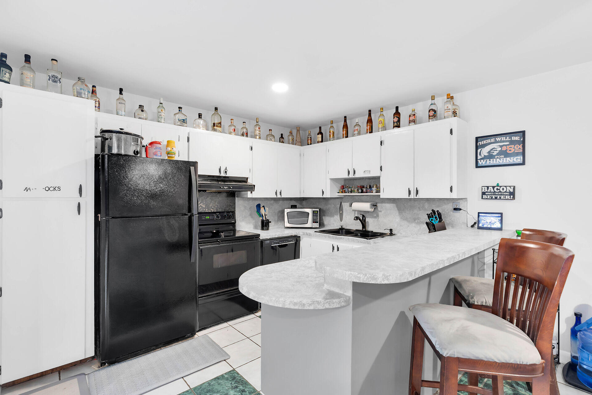 3200 Harriet Avenue