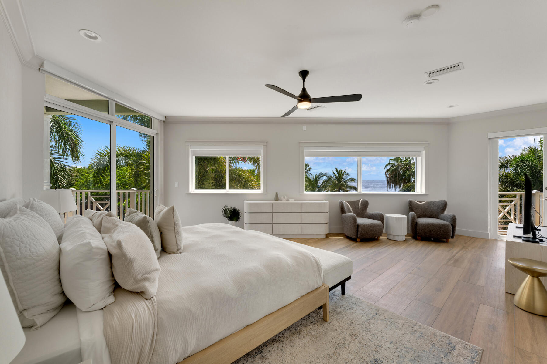 104000 Overseas Highway 1 - 2