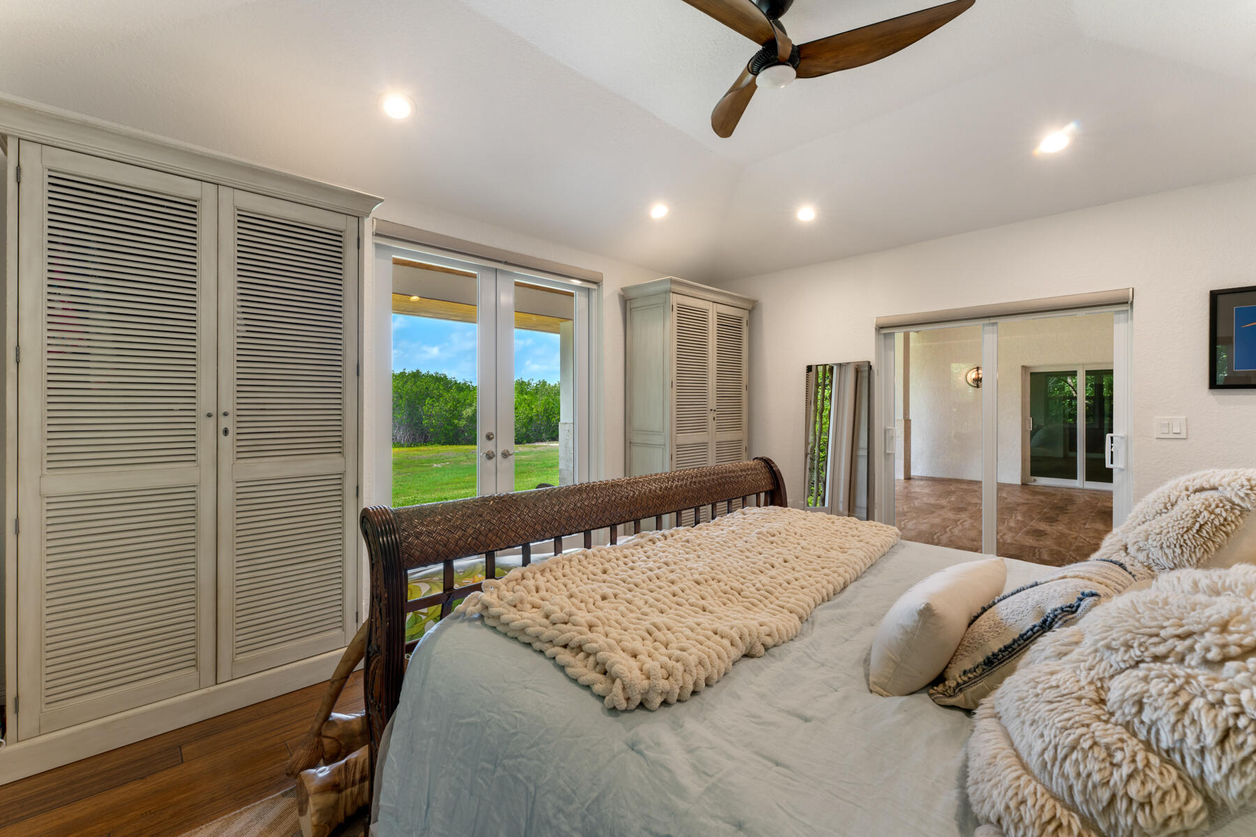 120 S Coco Plum Road