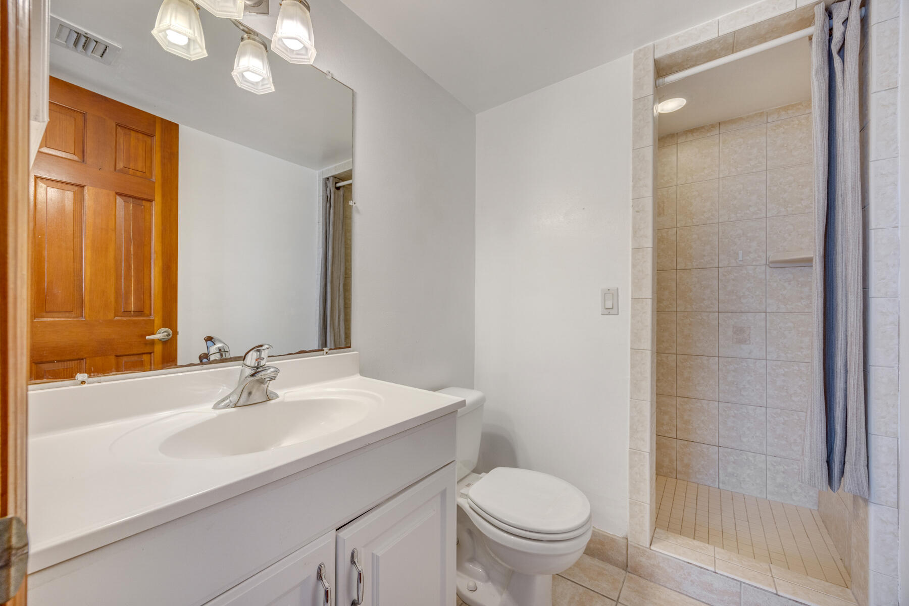 32 Hilton Haven Road APT 5