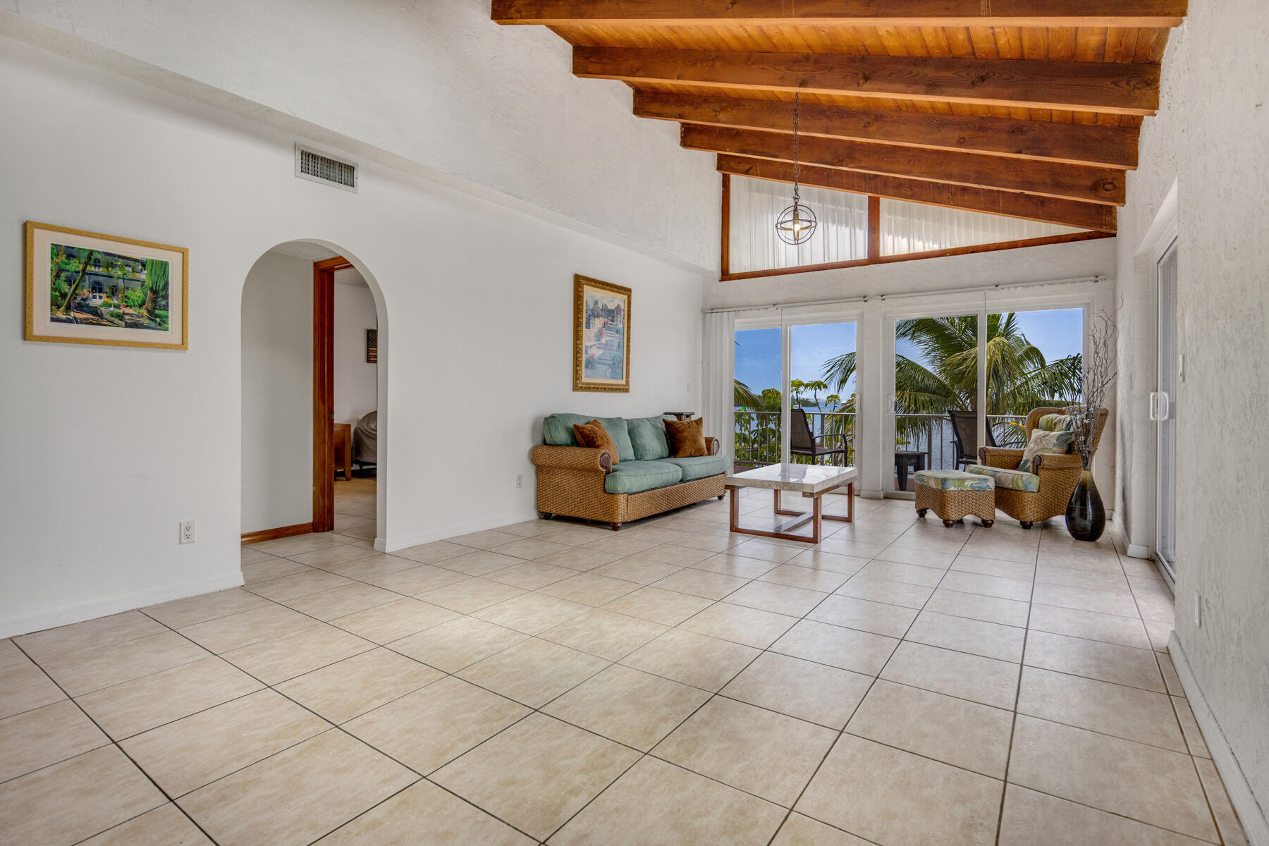 32 Hilton Haven Road APT 5