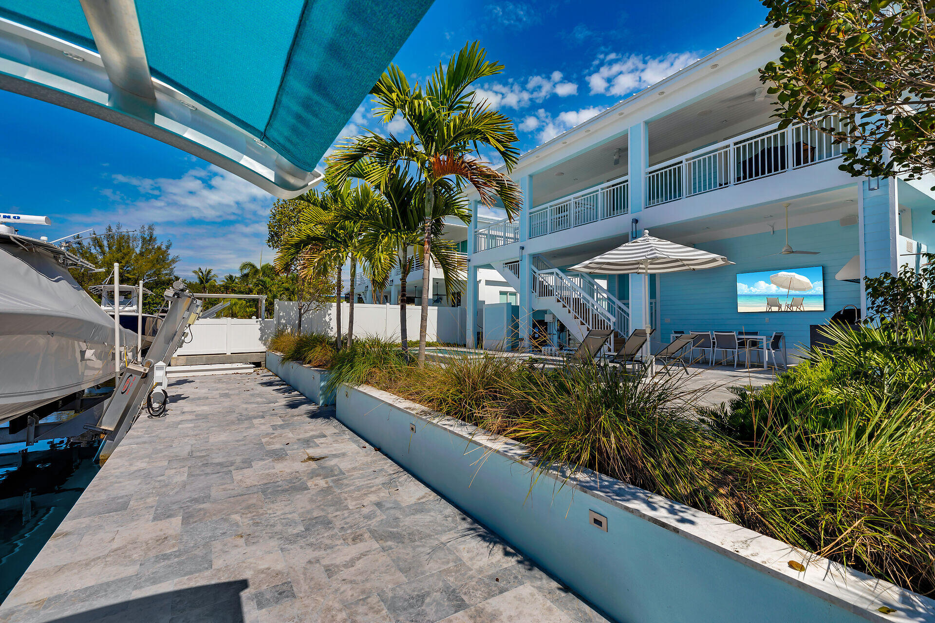 121 Lake Road