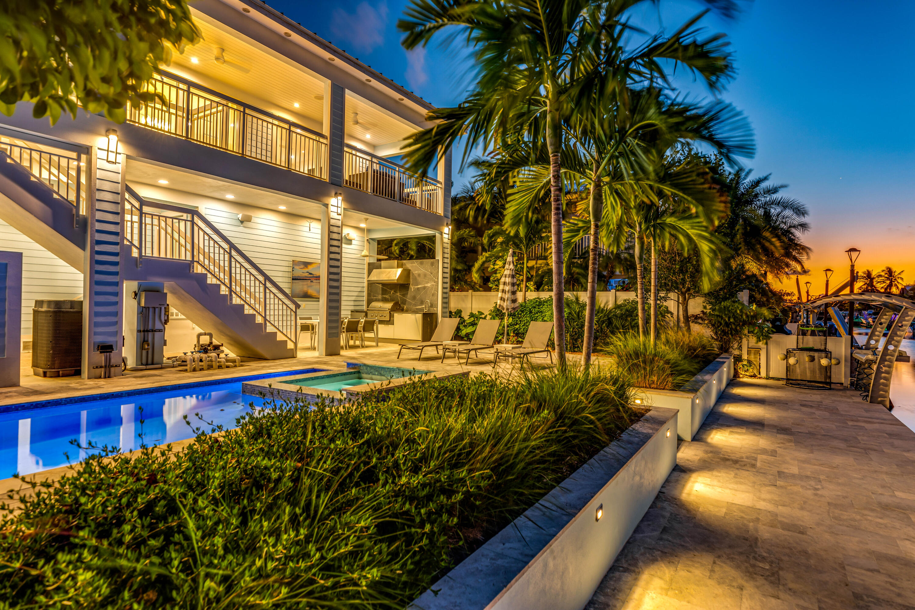 121 Lake Road