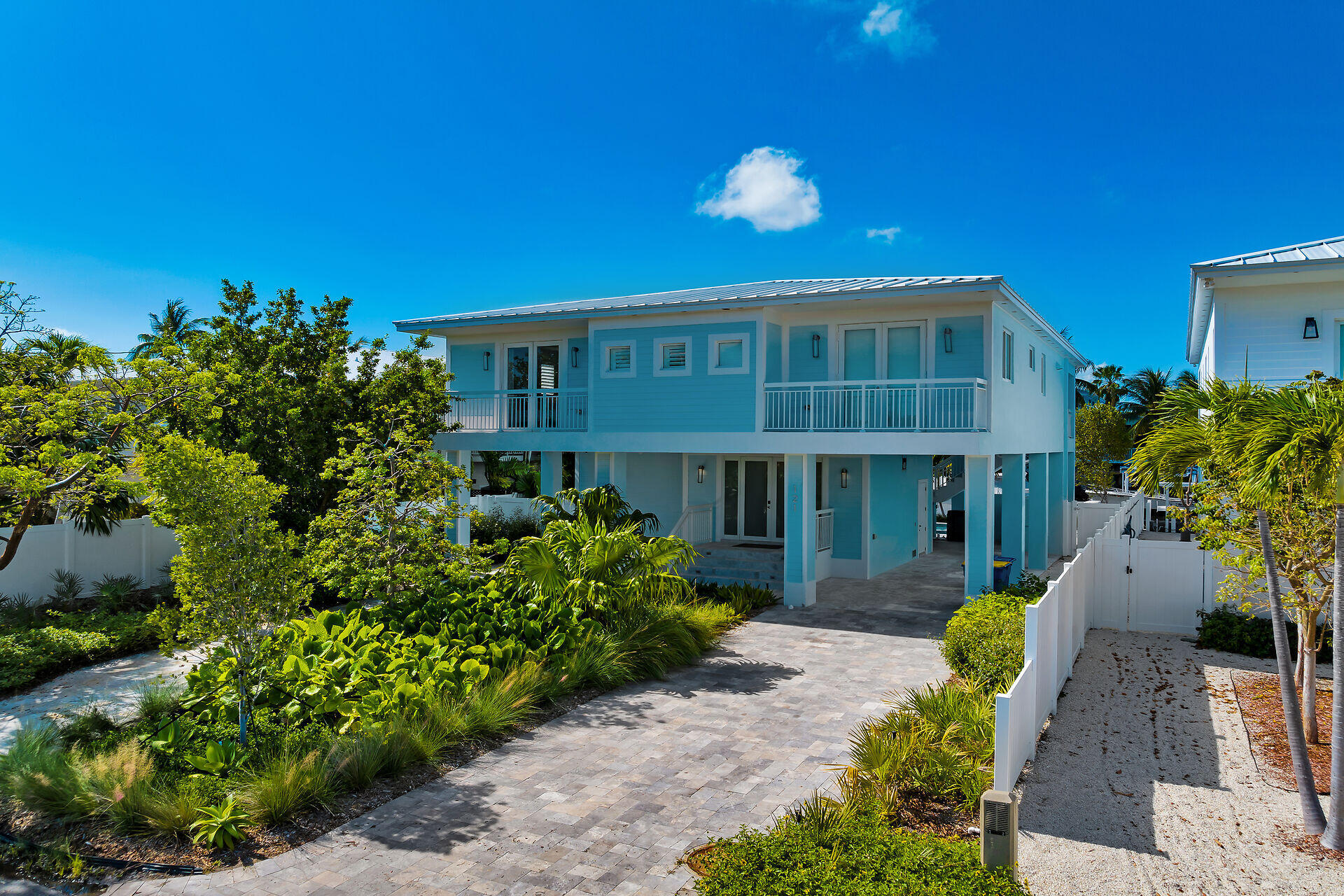 121 Lake Road