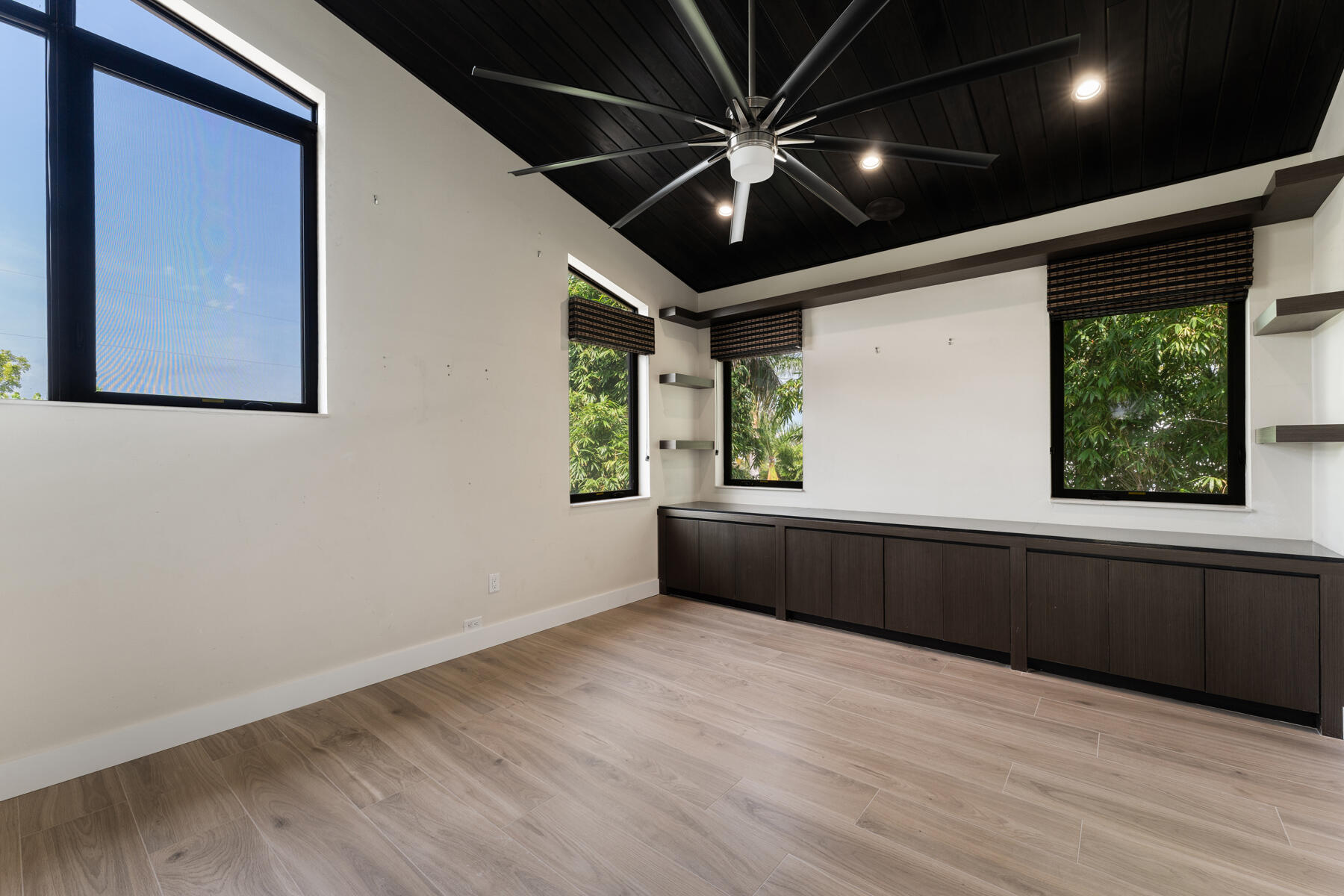 40 N Bounty Lane