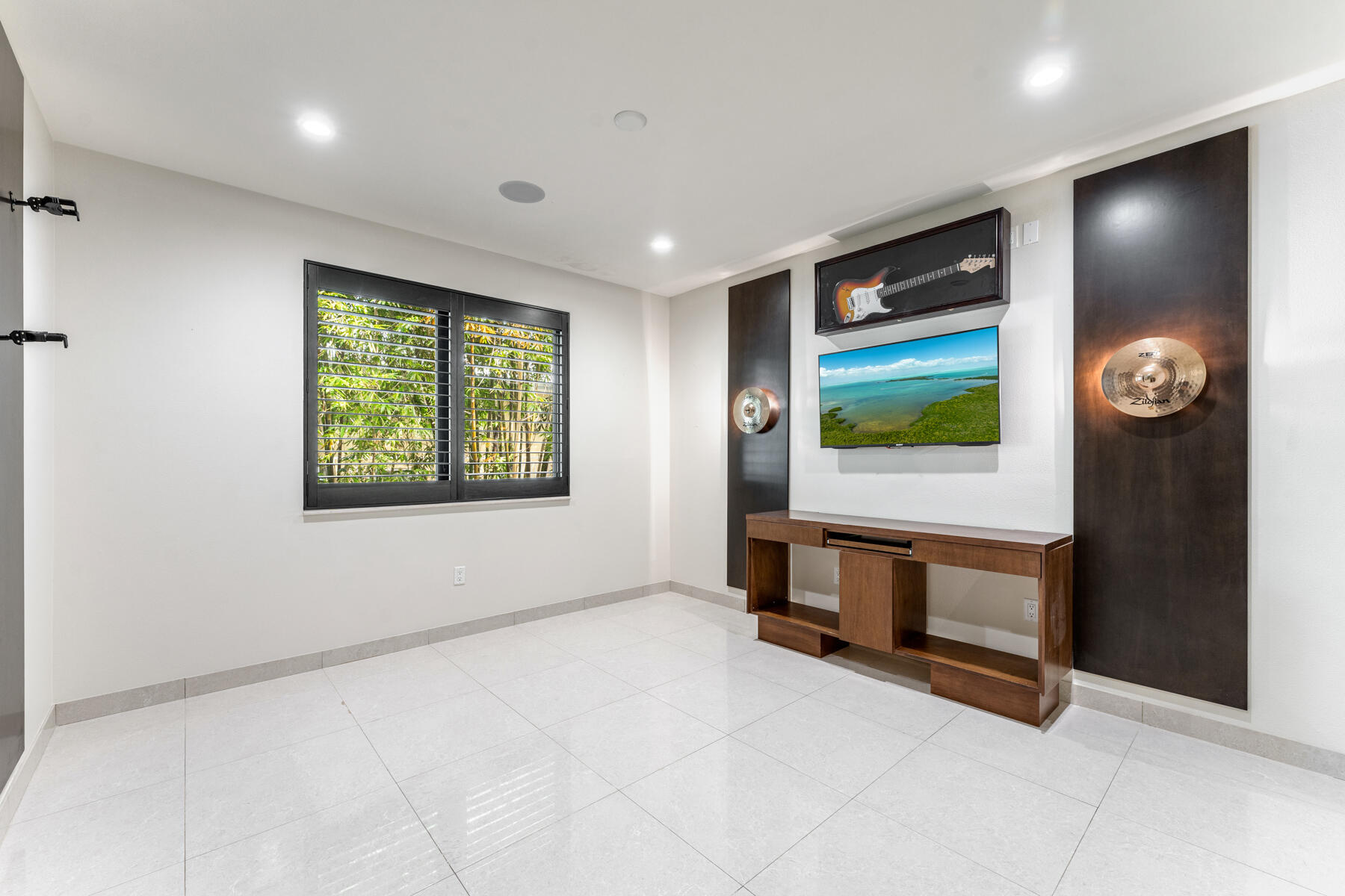 40 N Bounty Lane
