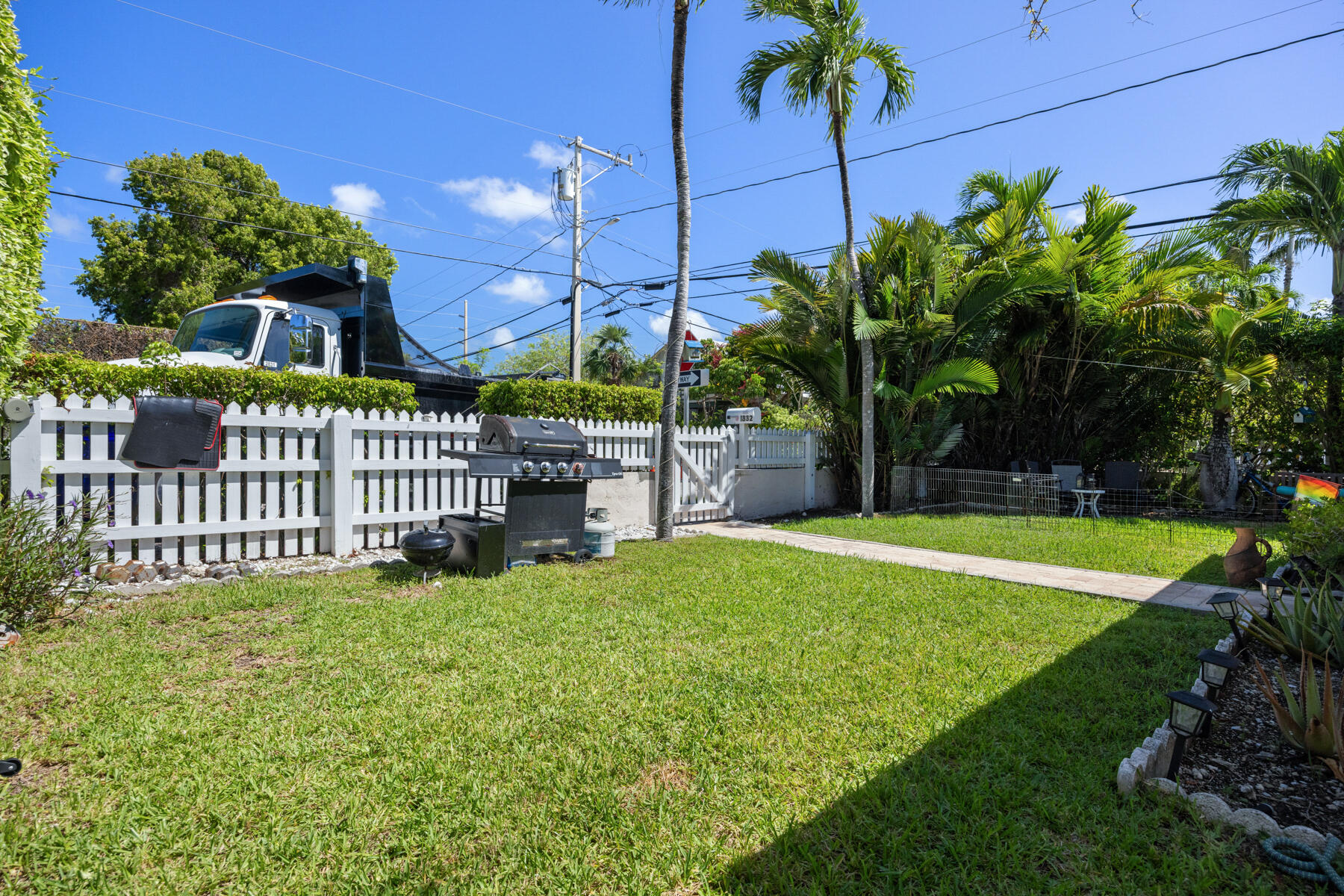 1332 Seminary Street 103