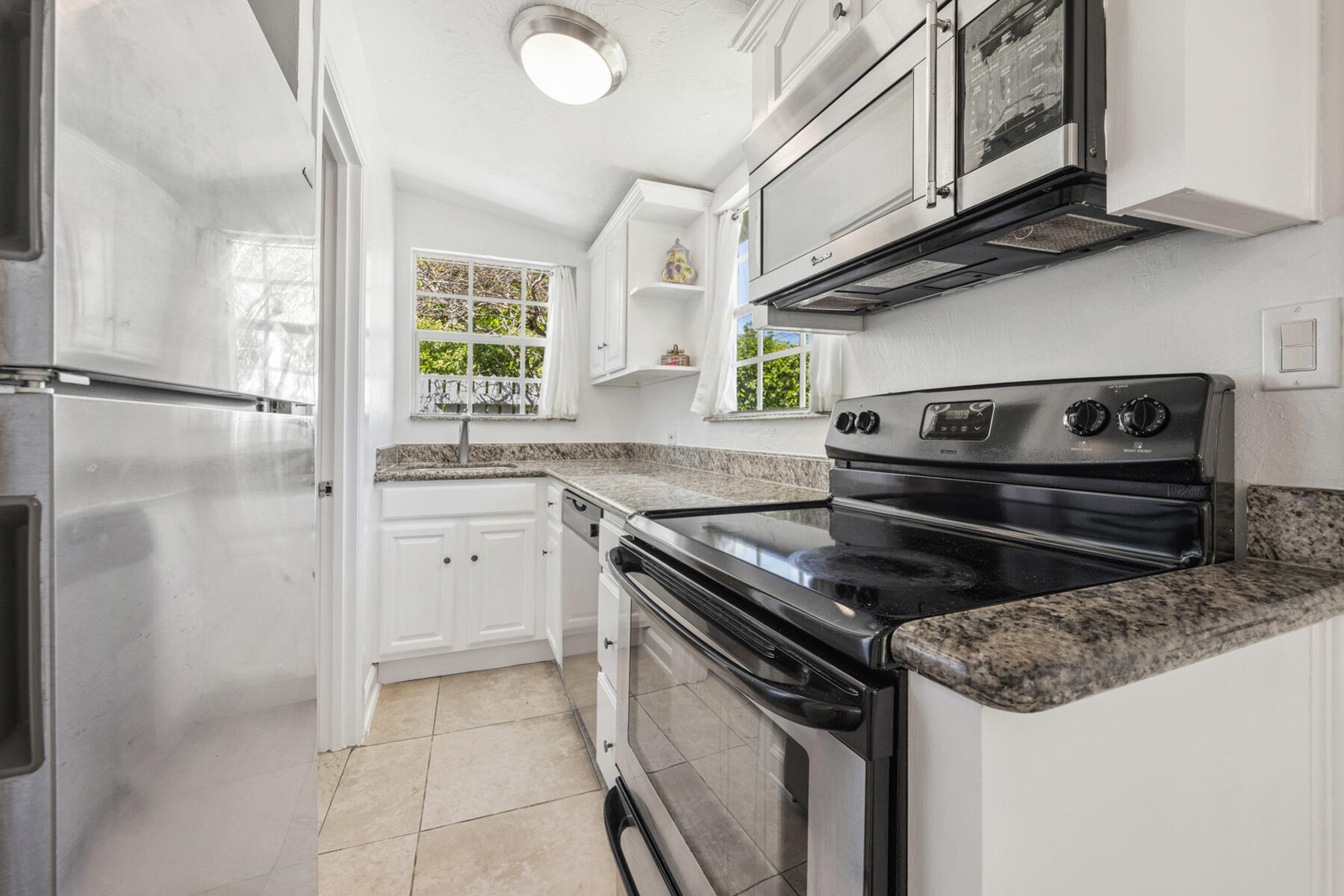 1332 Seminary Street 103