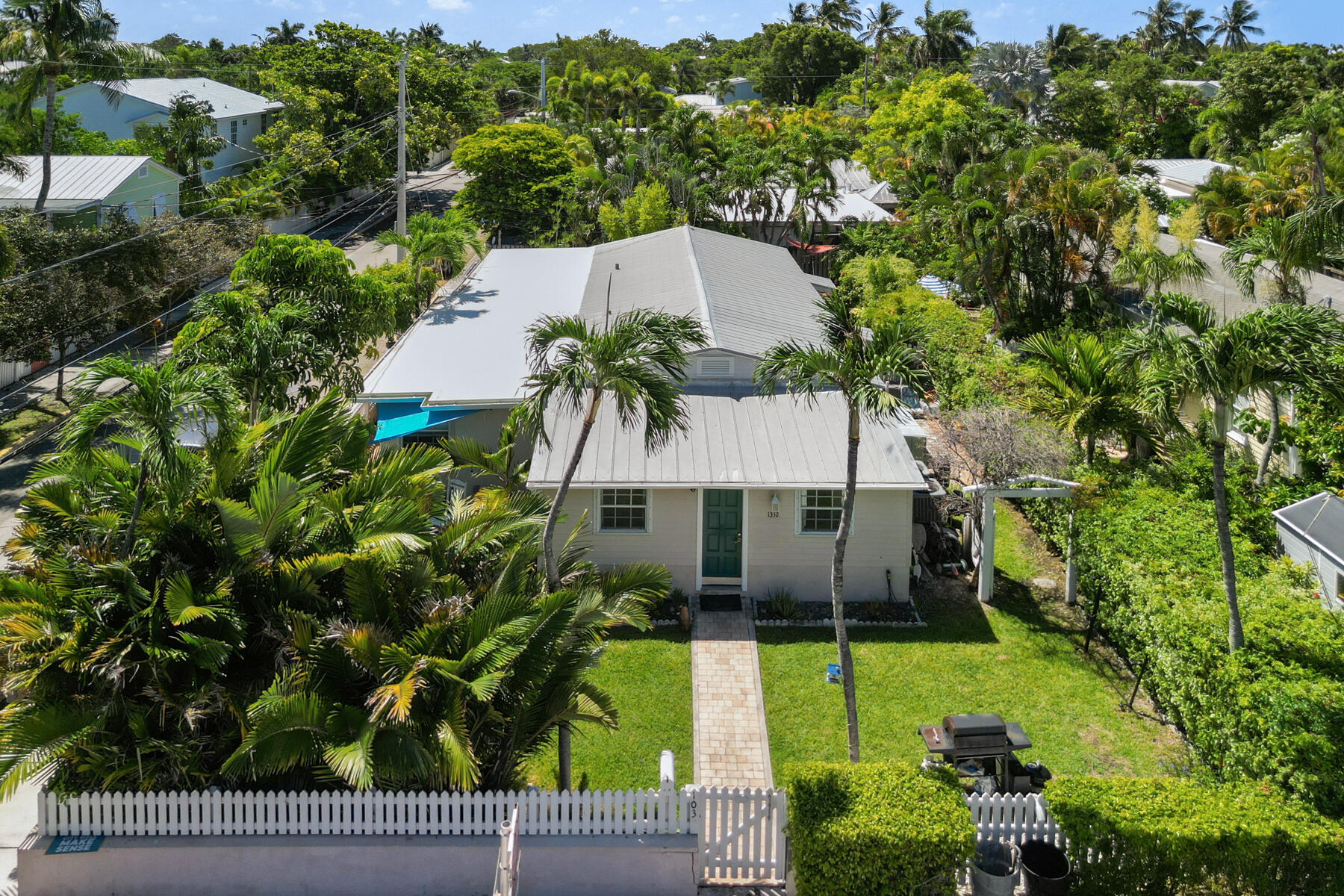 1332 Seminary Street 103
