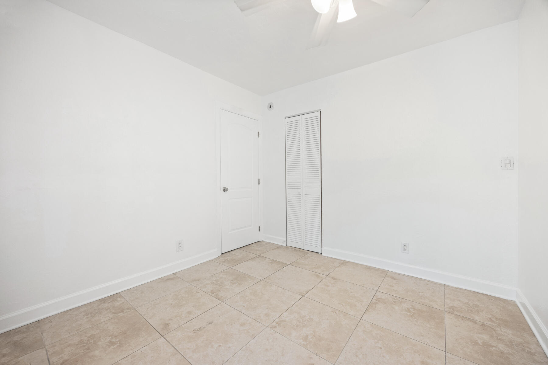 1332 Seminary Street 103