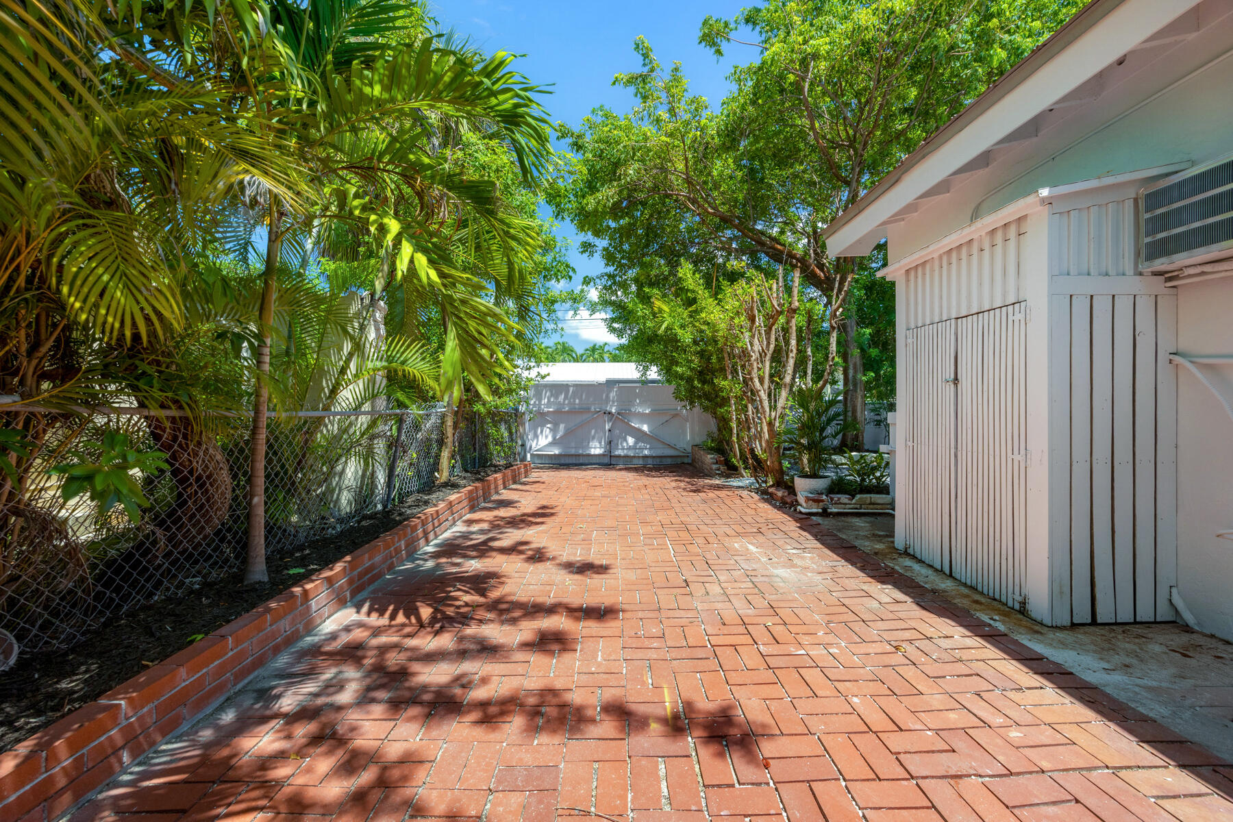 1724 Rose Street