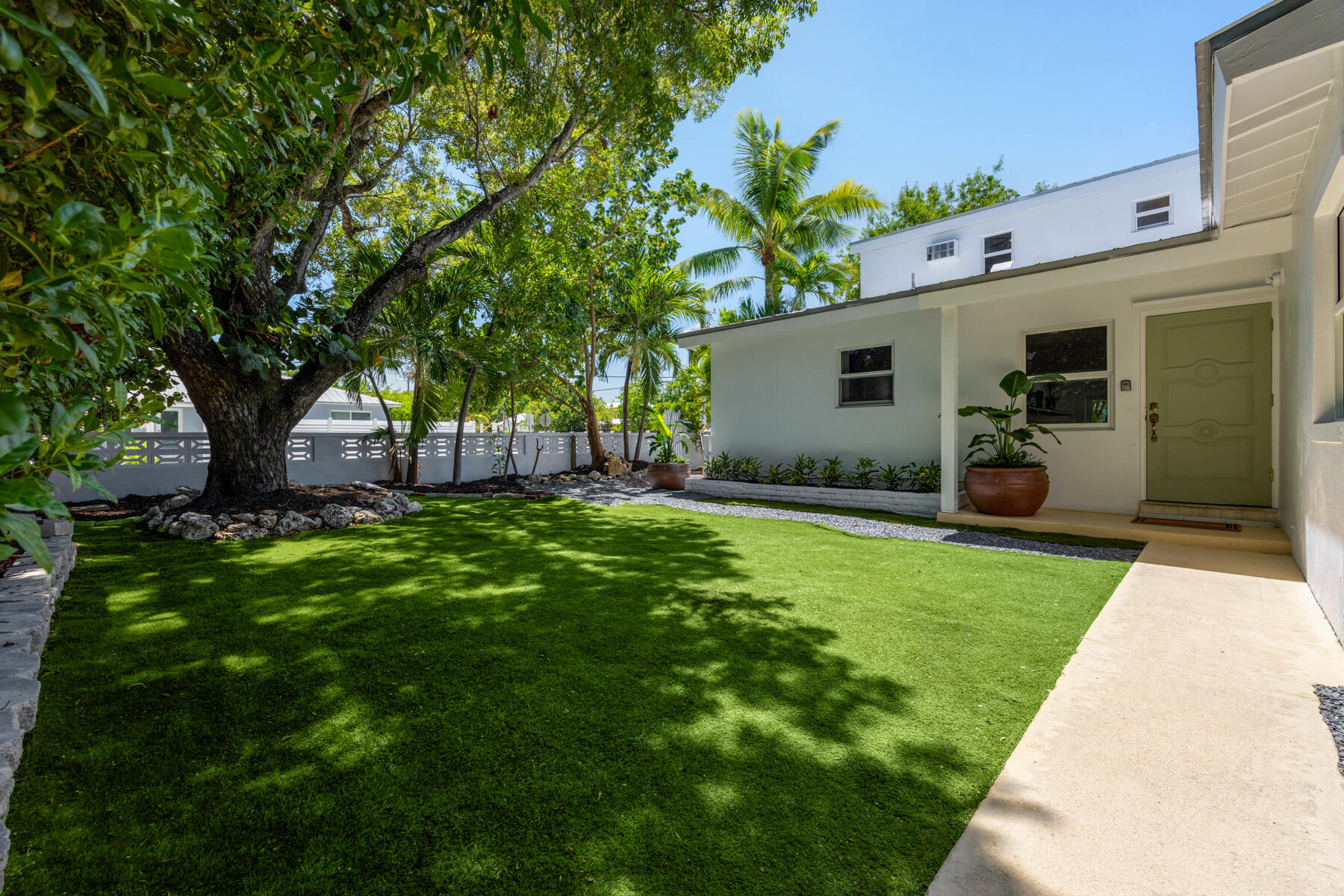 1724 Rose Street