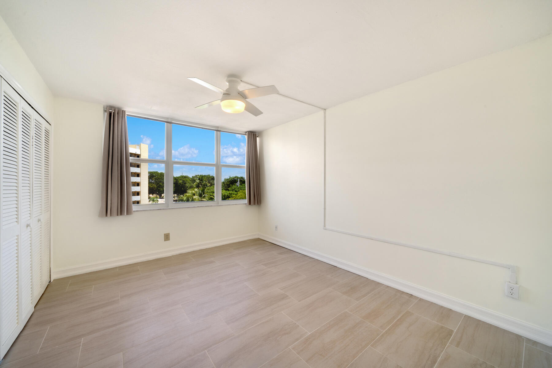 88500 Overseas Highway 407