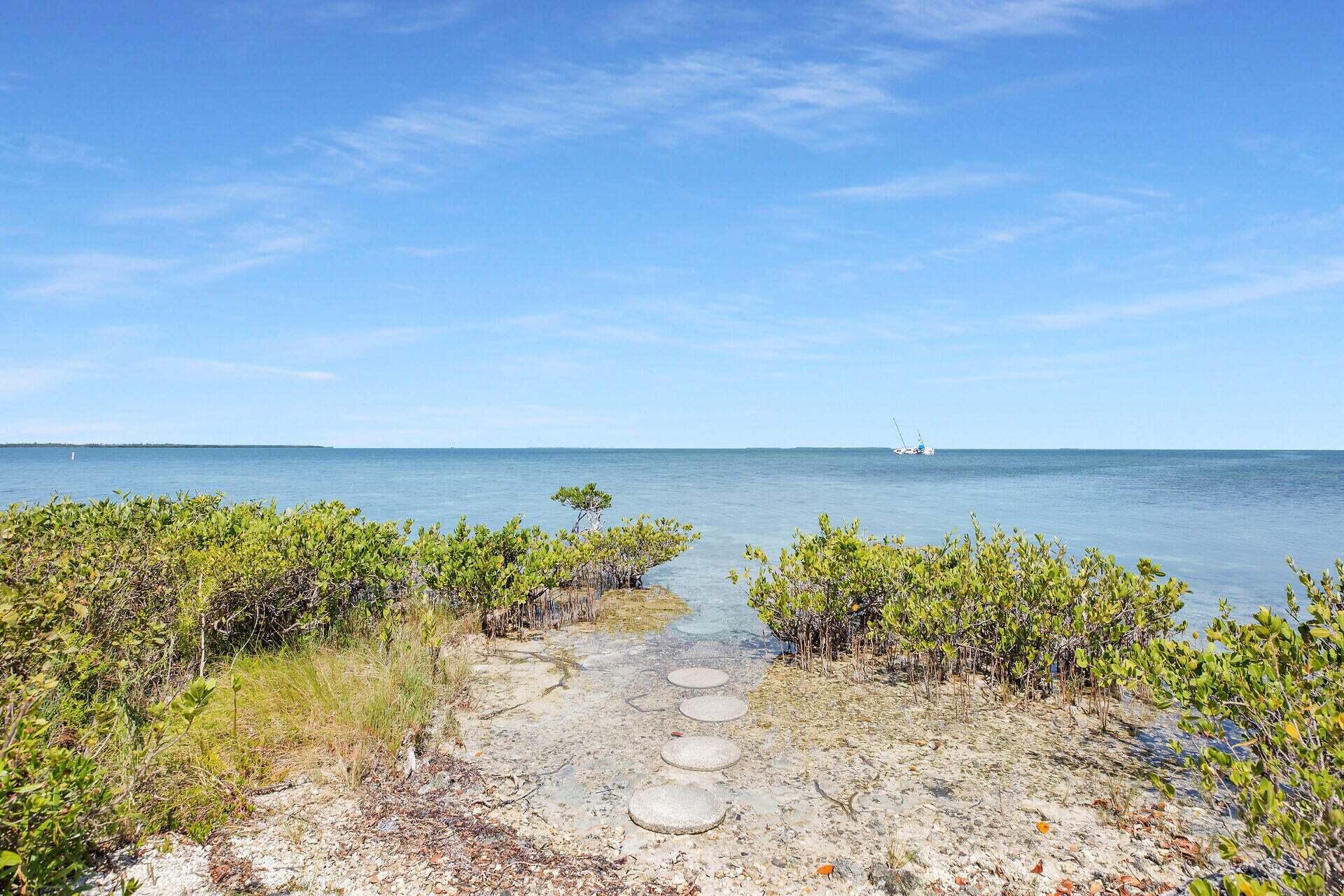 88500 Overseas Highway 407