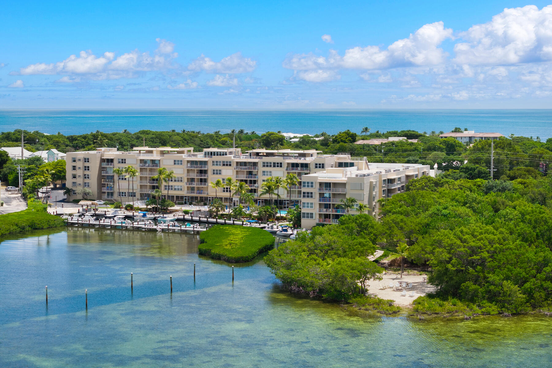 88500 Overseas Highway 407