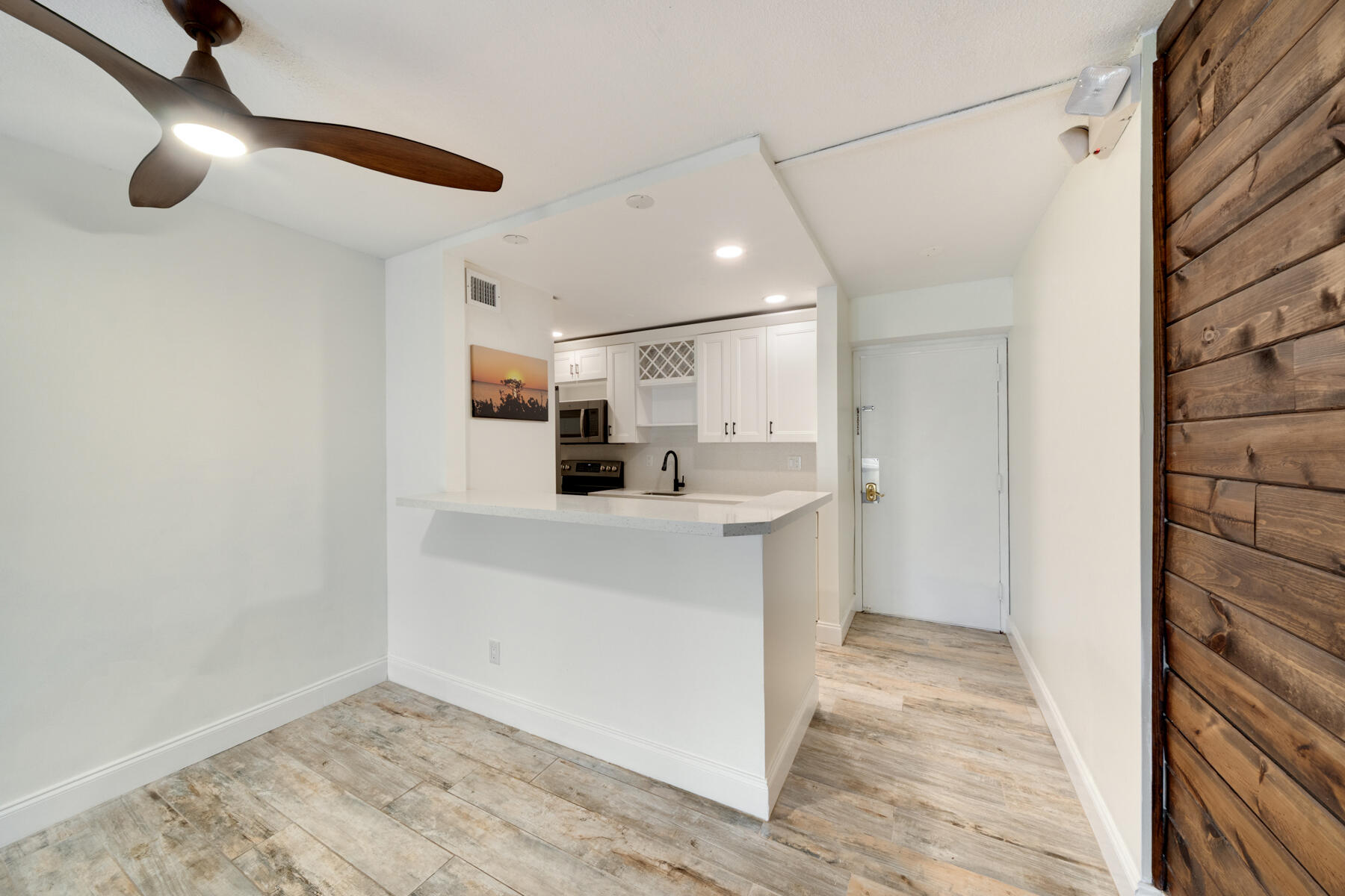 88500 Overseas Highway 407