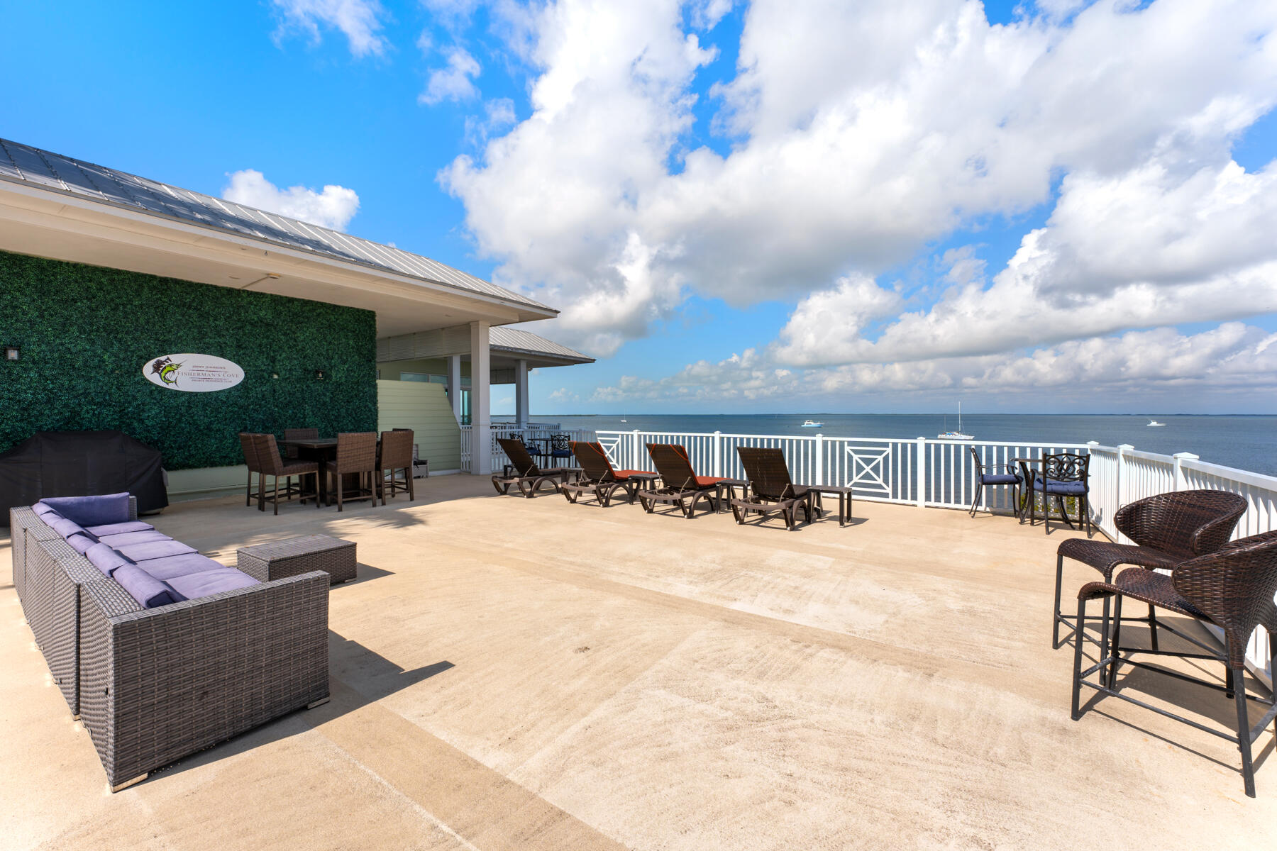 104000 Overseas Highway 3 - 3
