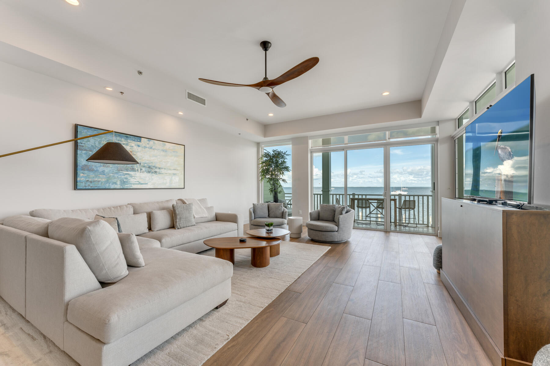 104000 Overseas Highway 3 - 3