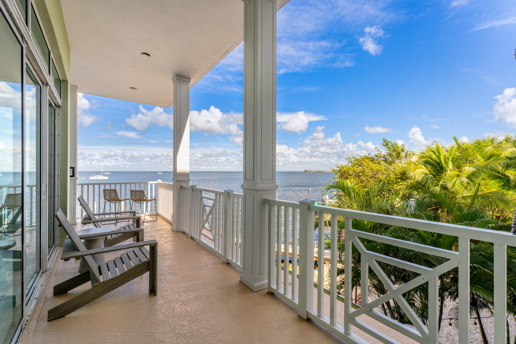 104000 Overseas Highway 3 - 3
