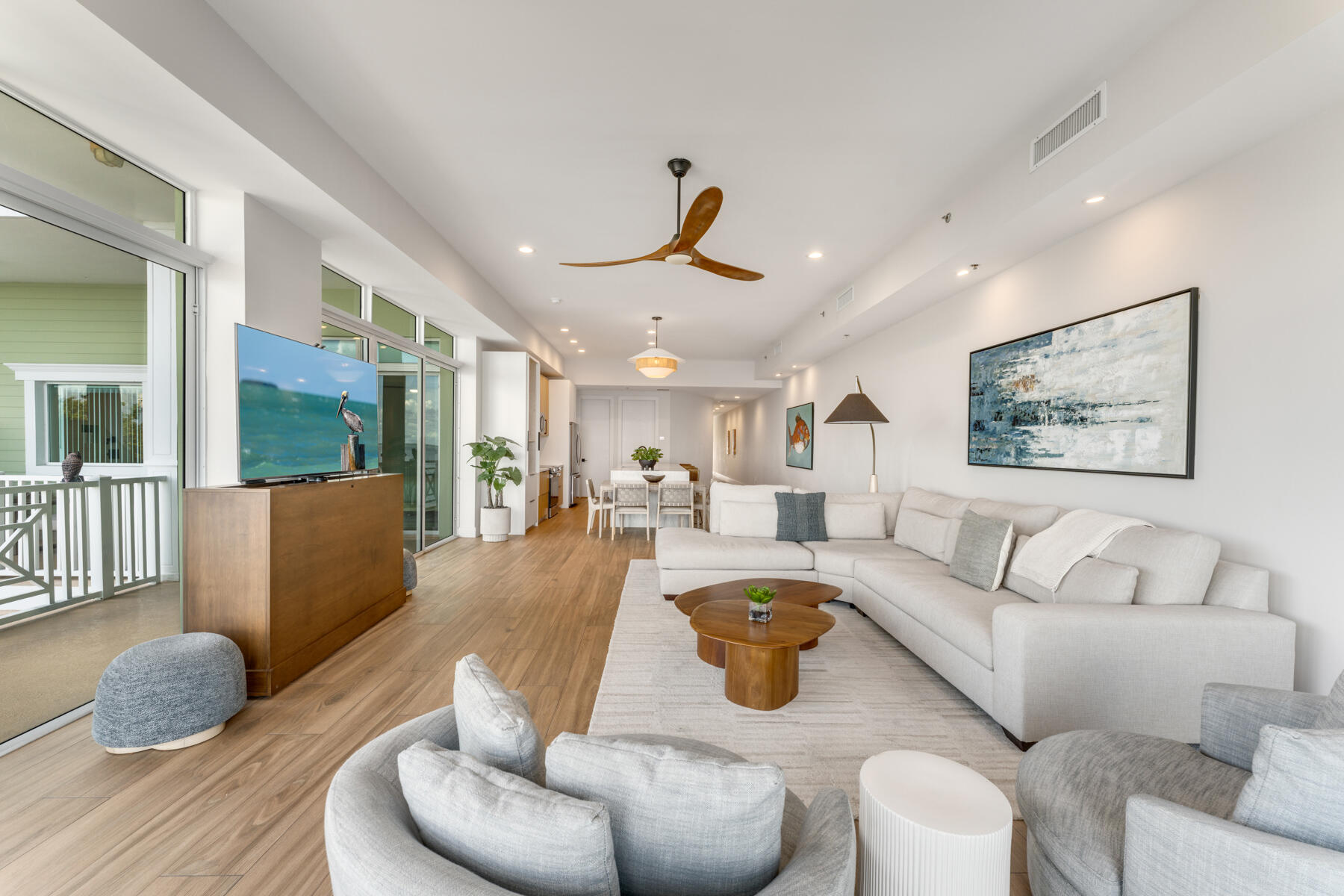 104000 Overseas Highway 3 - 3
