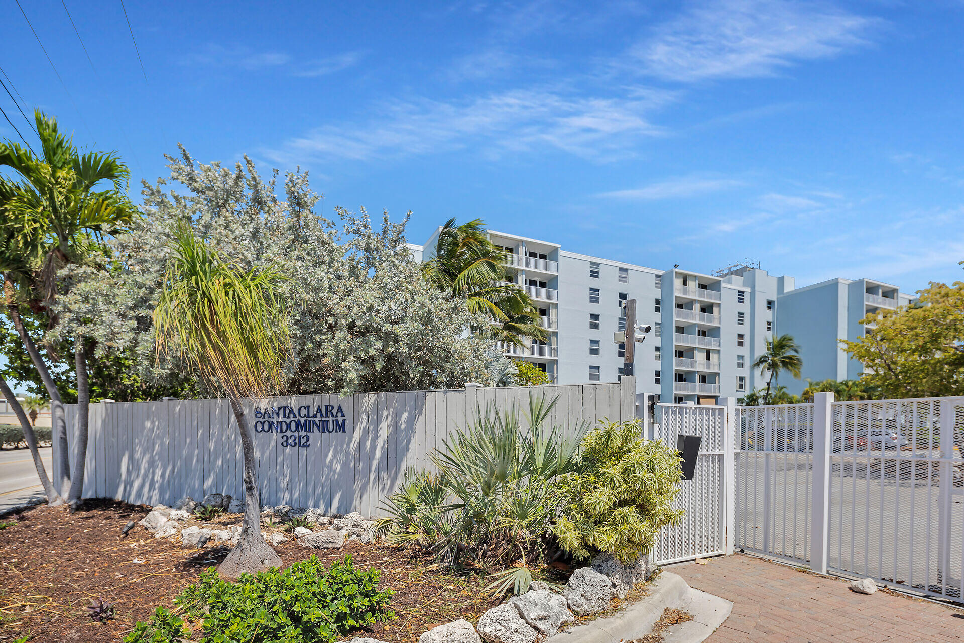 3312 Northside Drive APT 707