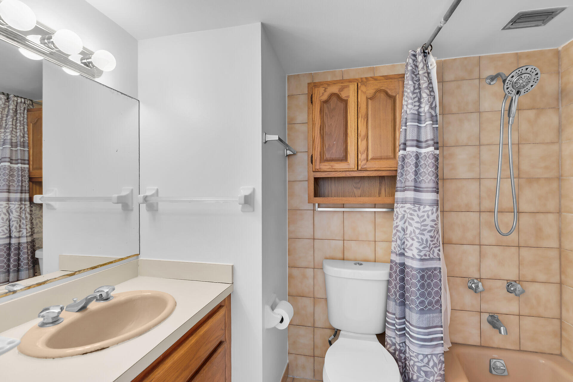 3312 Northside Drive APT 707
