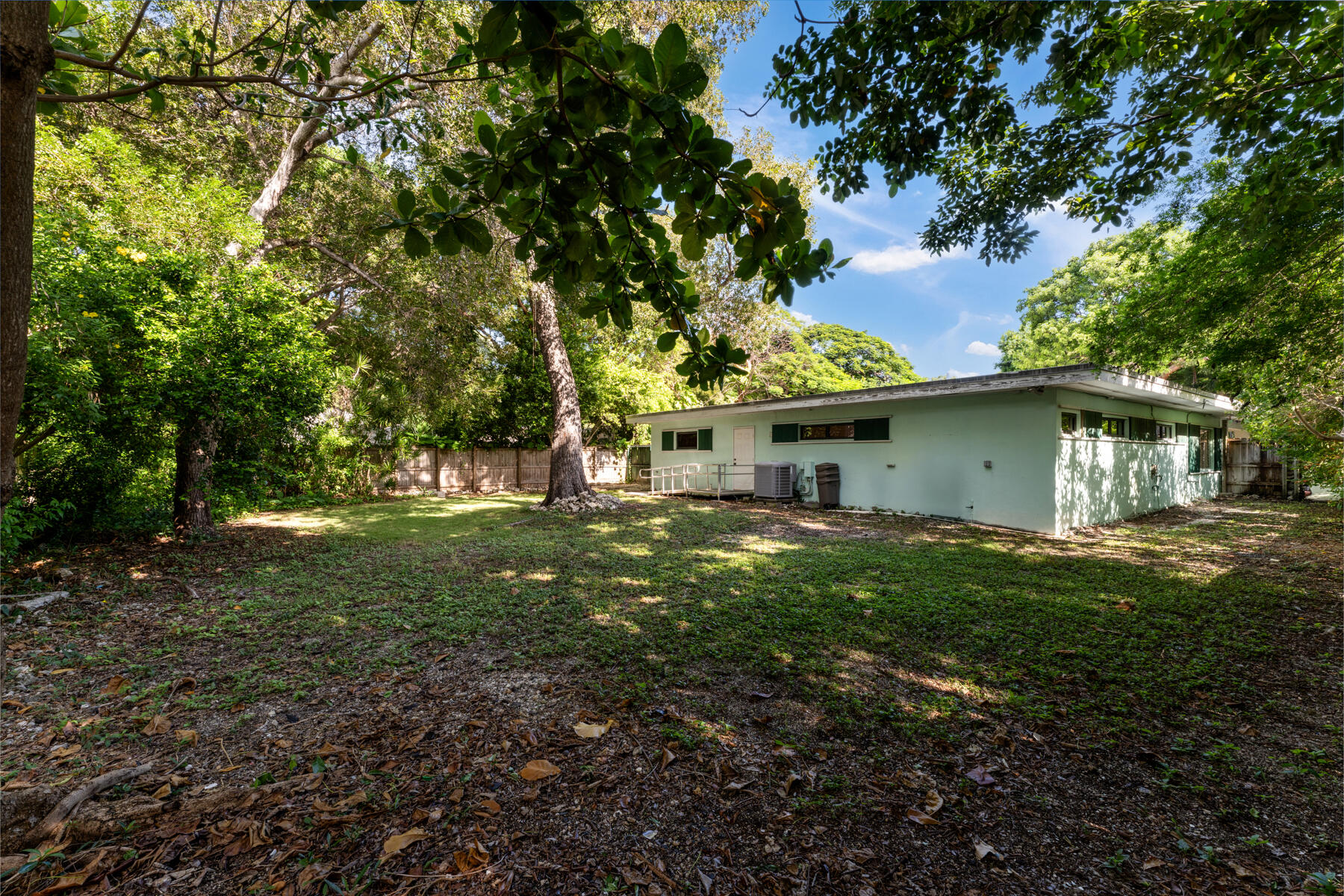 101 Orange Lane