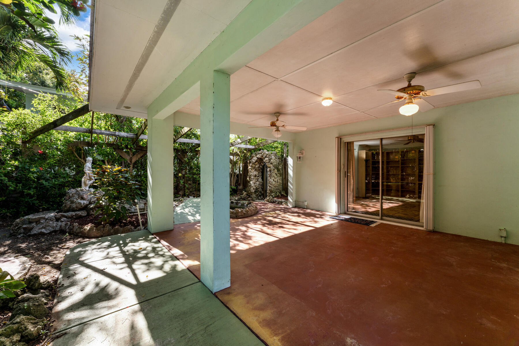 101 Orange Lane