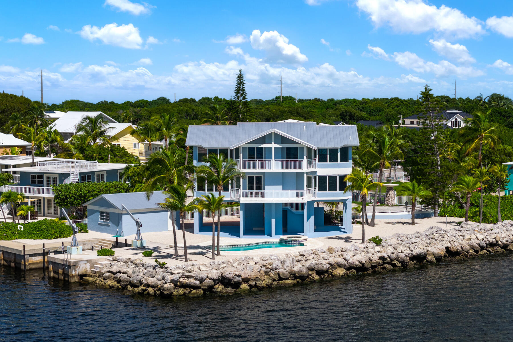1200 Mockingbird Road