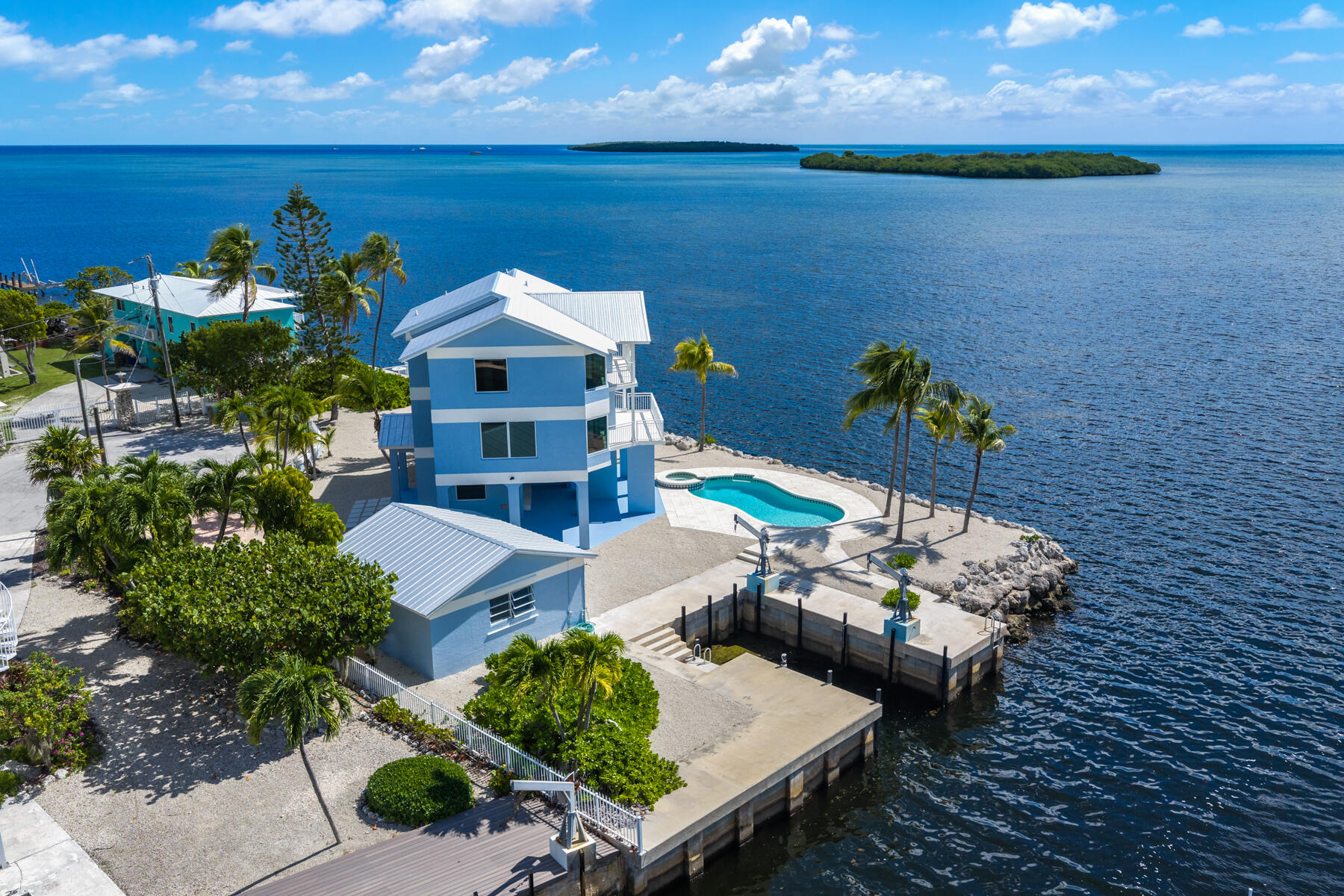 1200 Mockingbird Road