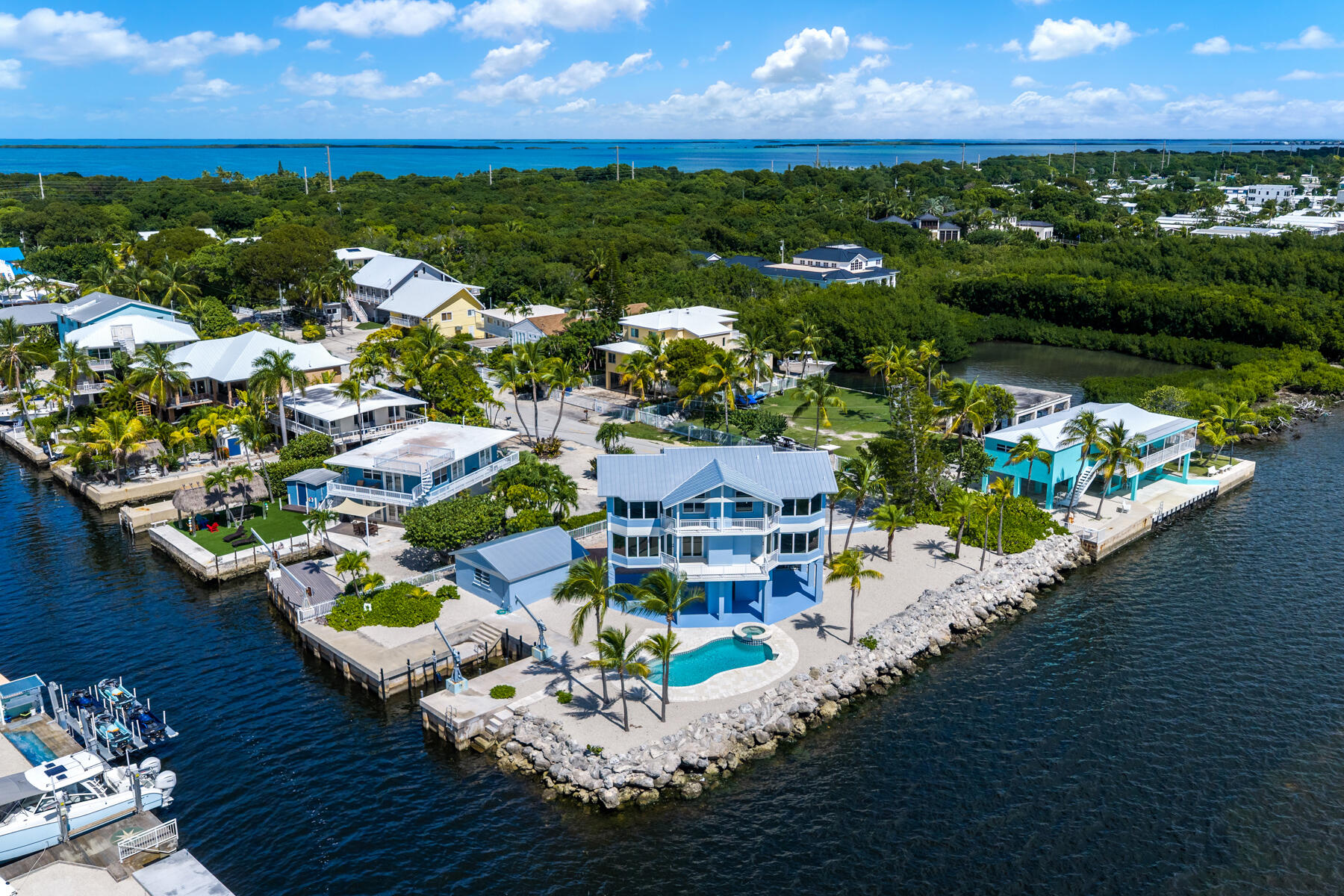 1200 Mockingbird Road